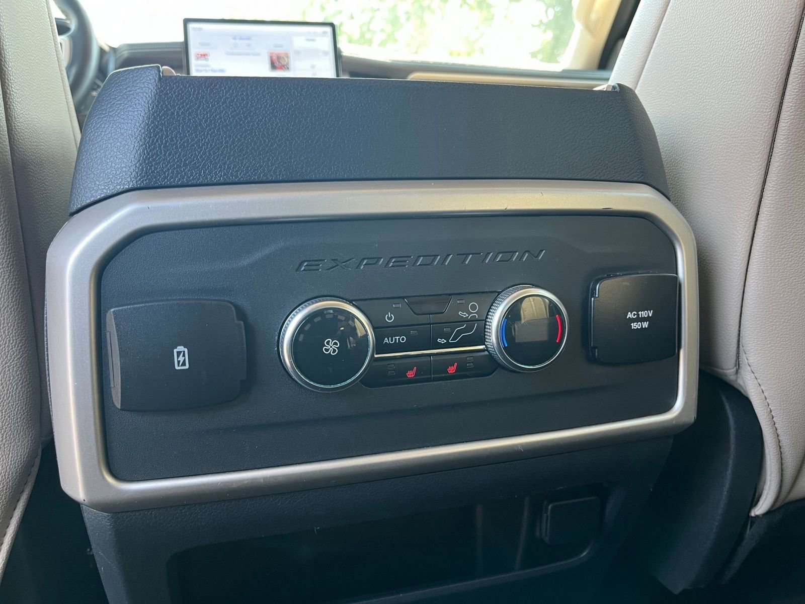 Thumbnail: 2024 Ford Expedition - 31