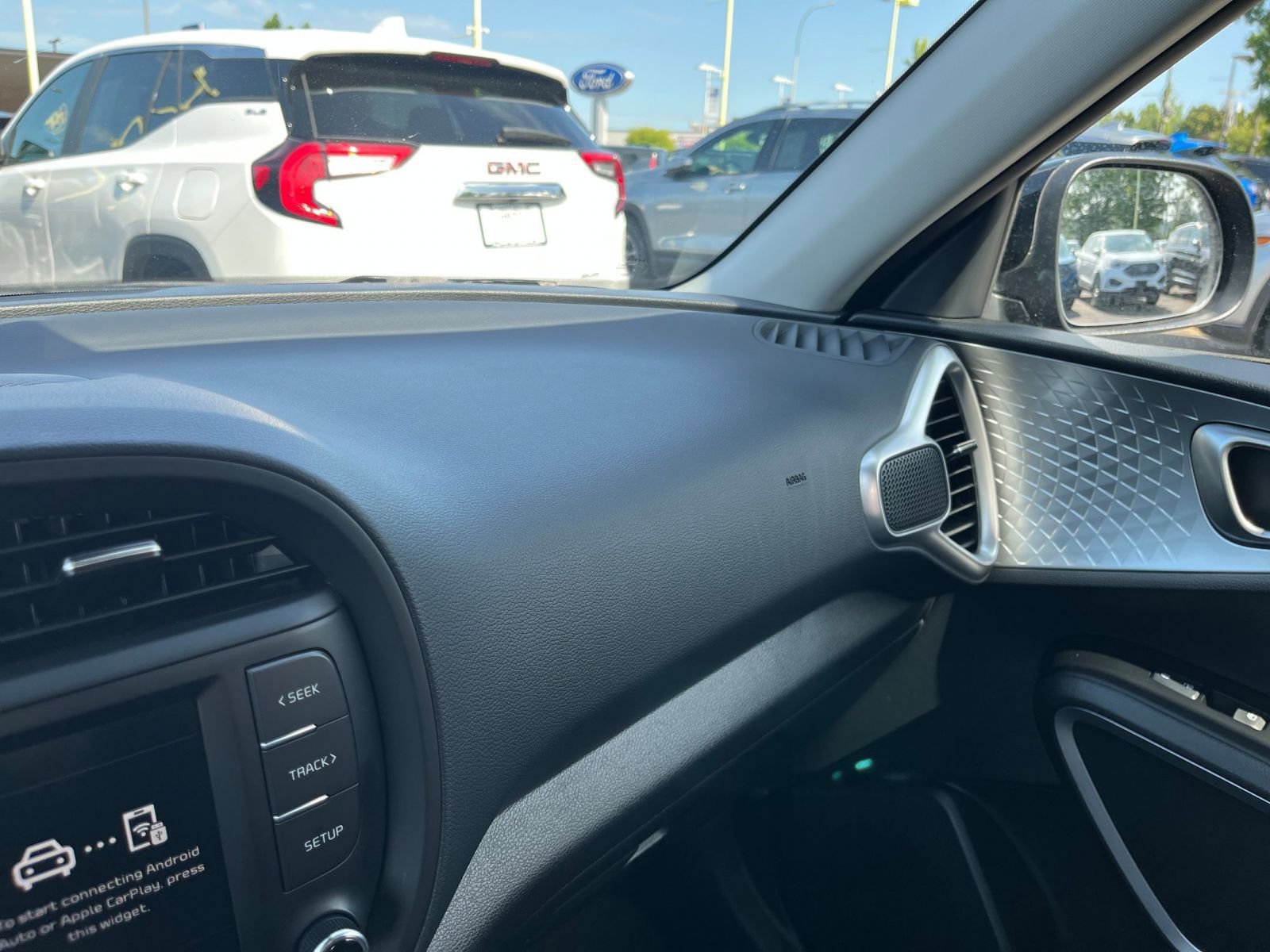 2024 Kia Soul LX 33