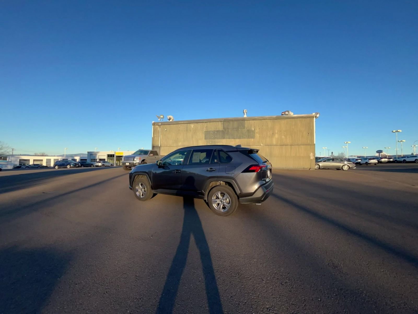 Thumbnail: 2025 Toyota RAV4 - 16