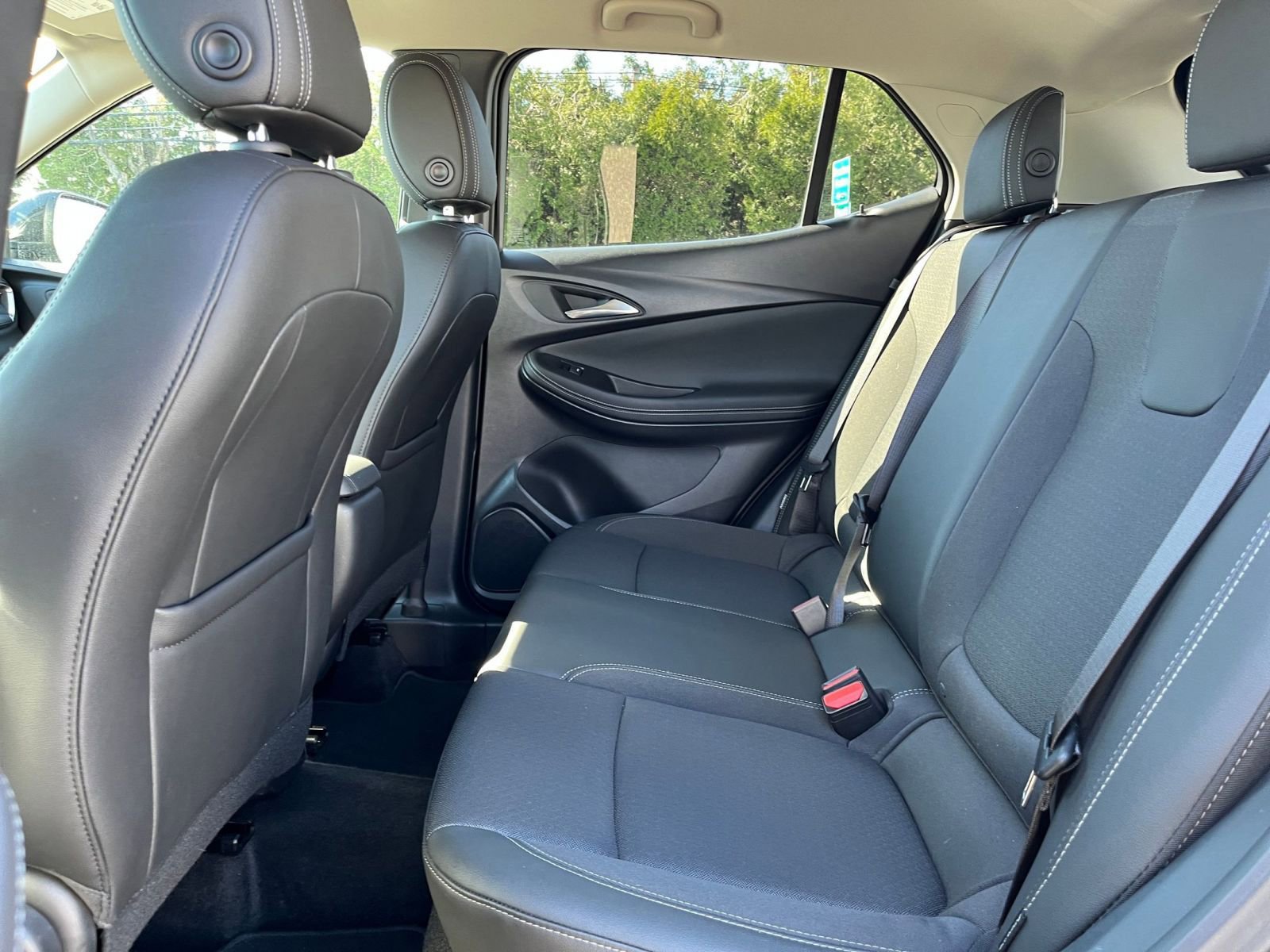 Thumbnail: 2025 Buick Encore GX - 25