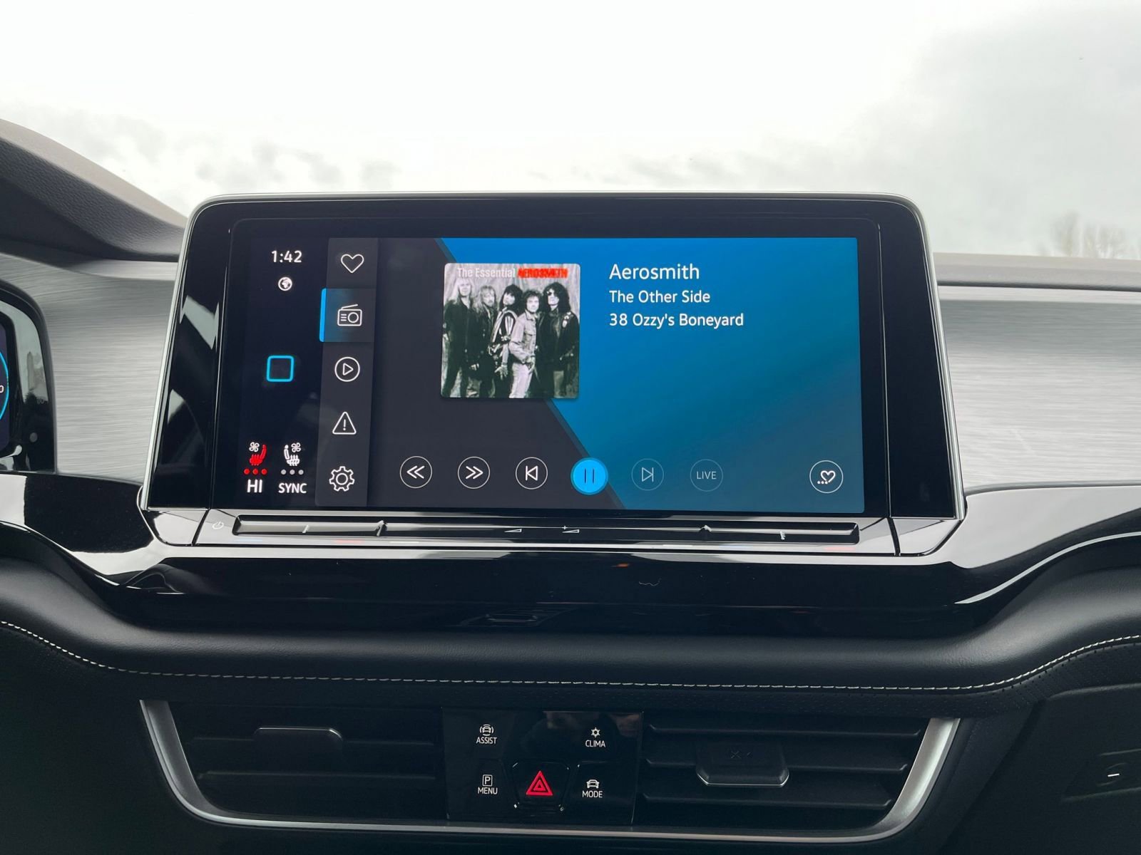 Thumbnail: 2025 Volkswagen Atlas - 22