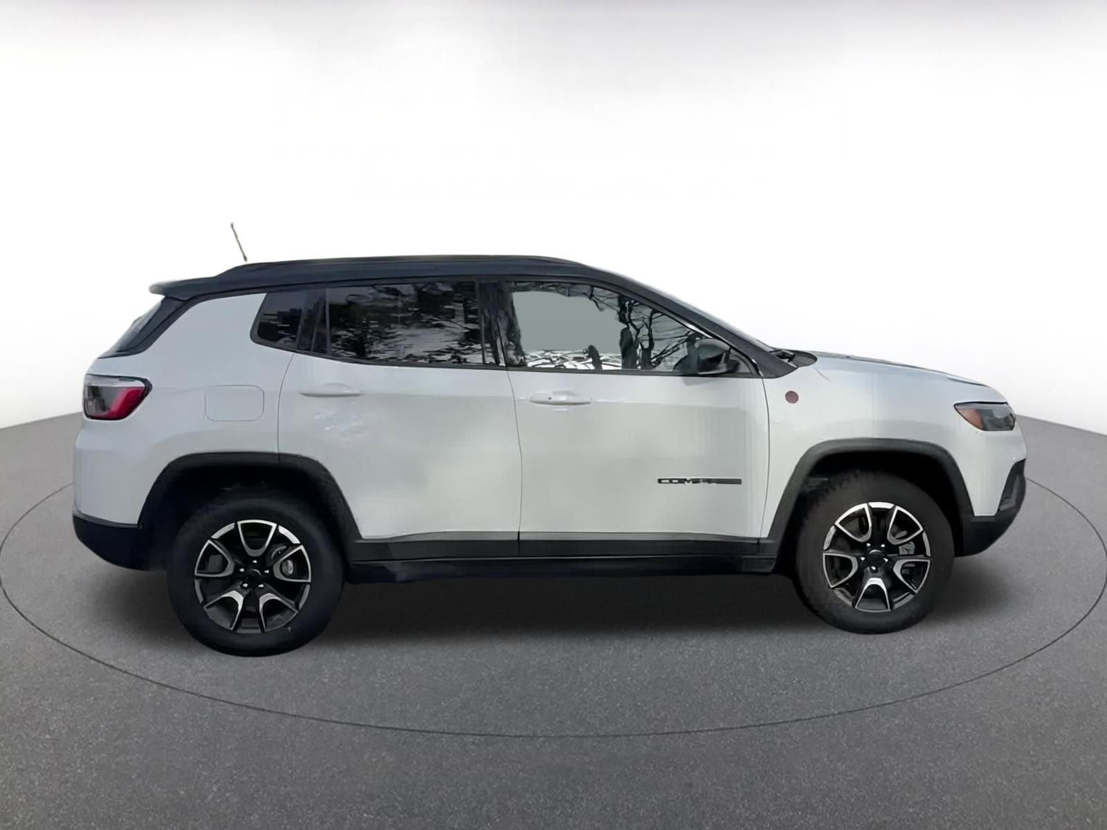 Thumbnail: 2025 Jeep Compass - 16