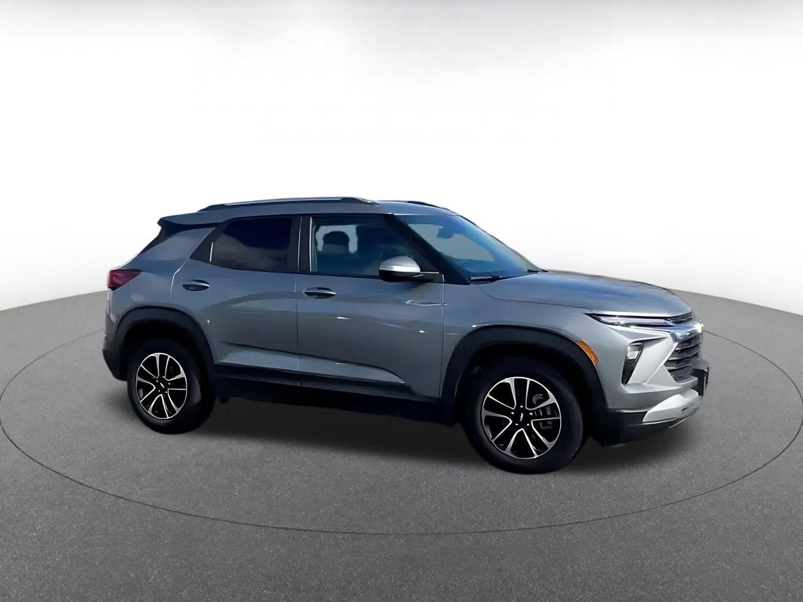 Thumbnail: 2025 Chevrolet TrailBlazer - 2