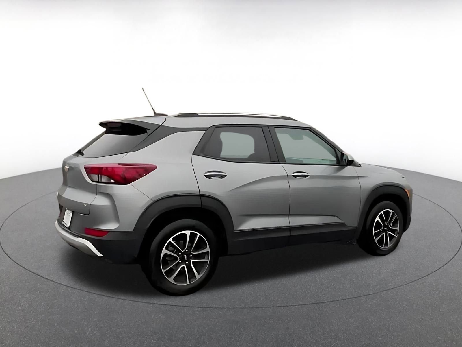 Thumbnail: 2025 Chevrolet TrailBlazer - 15