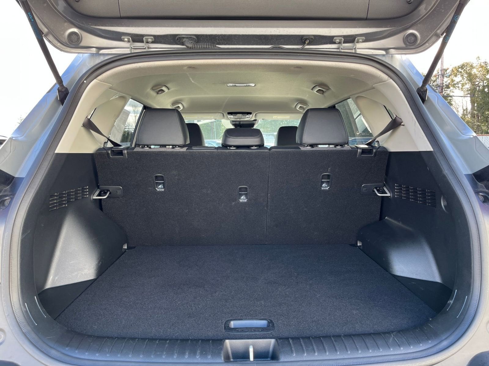 Thumbnail: 2025 Kia Seltos - 32