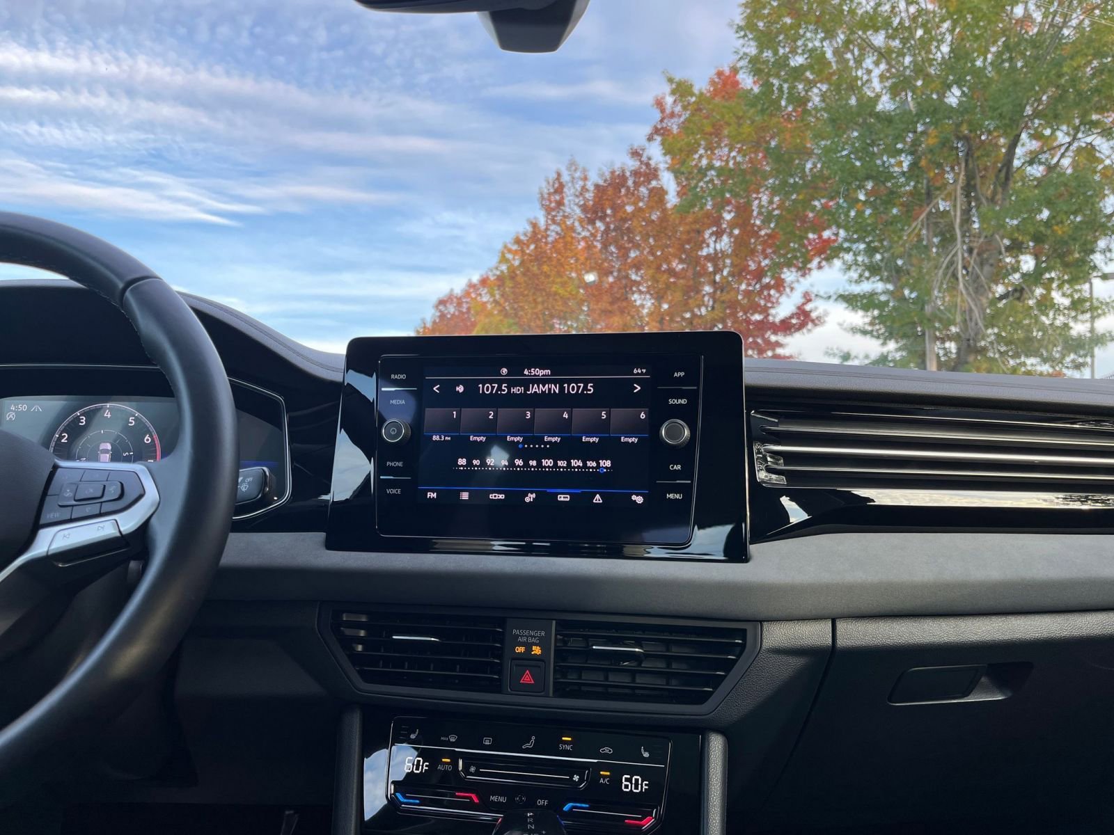 Thumbnail: 2025 Volkswagen Jetta - 21