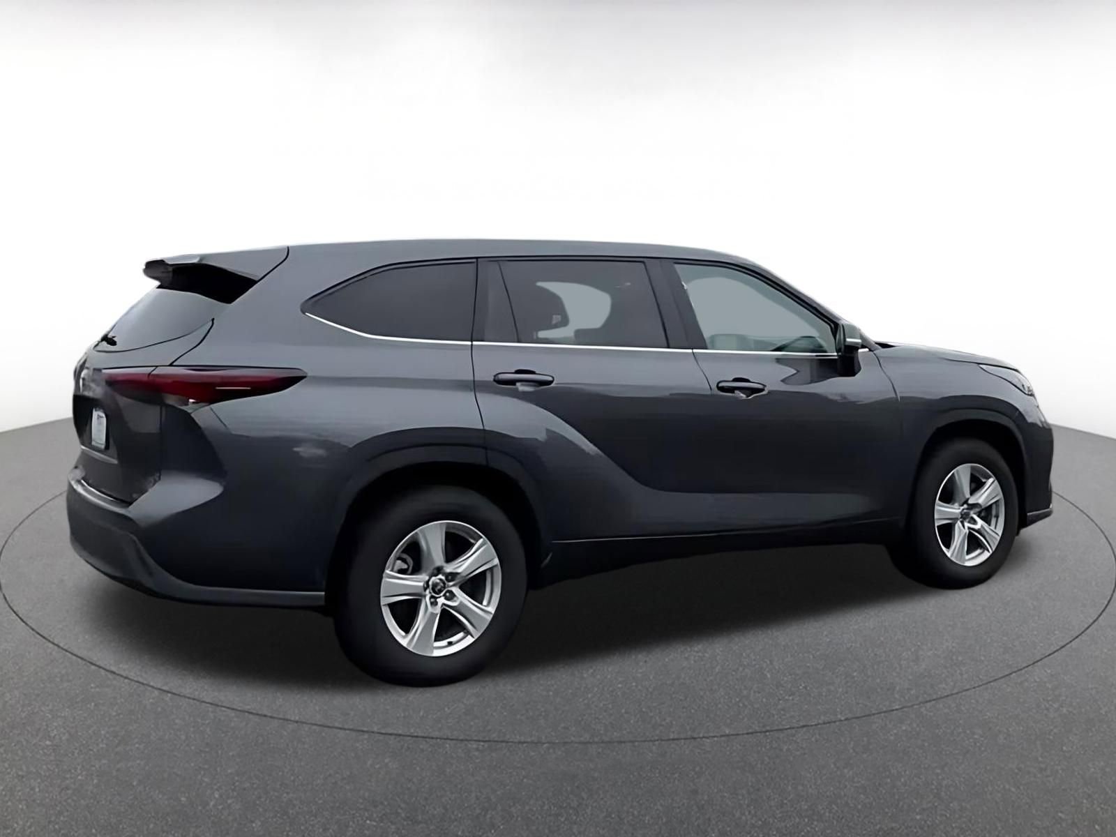 Thumbnail: 2025 Toyota Highlander - 10