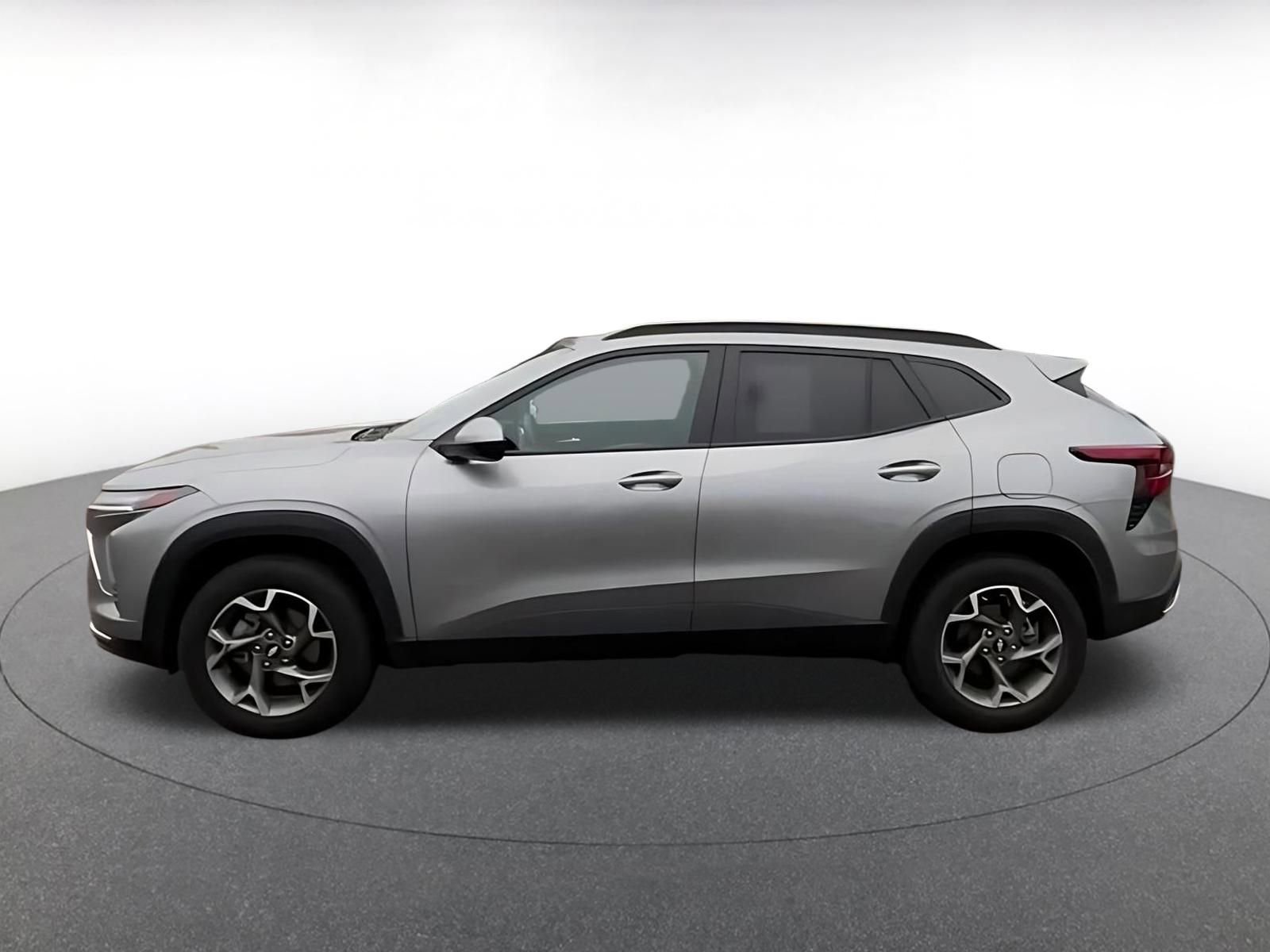 Thumbnail: 2025 Chevrolet Trax - 9