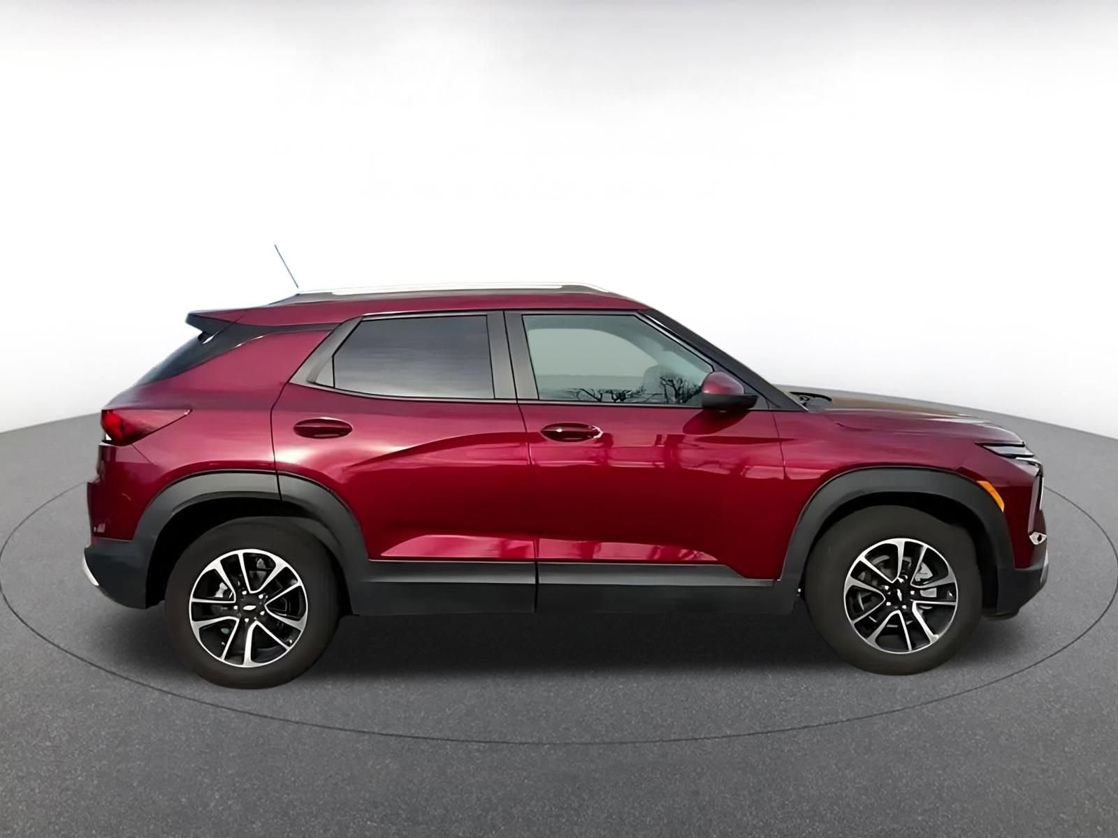 Thumbnail: 2025 Chevrolet TrailBlazer - 16