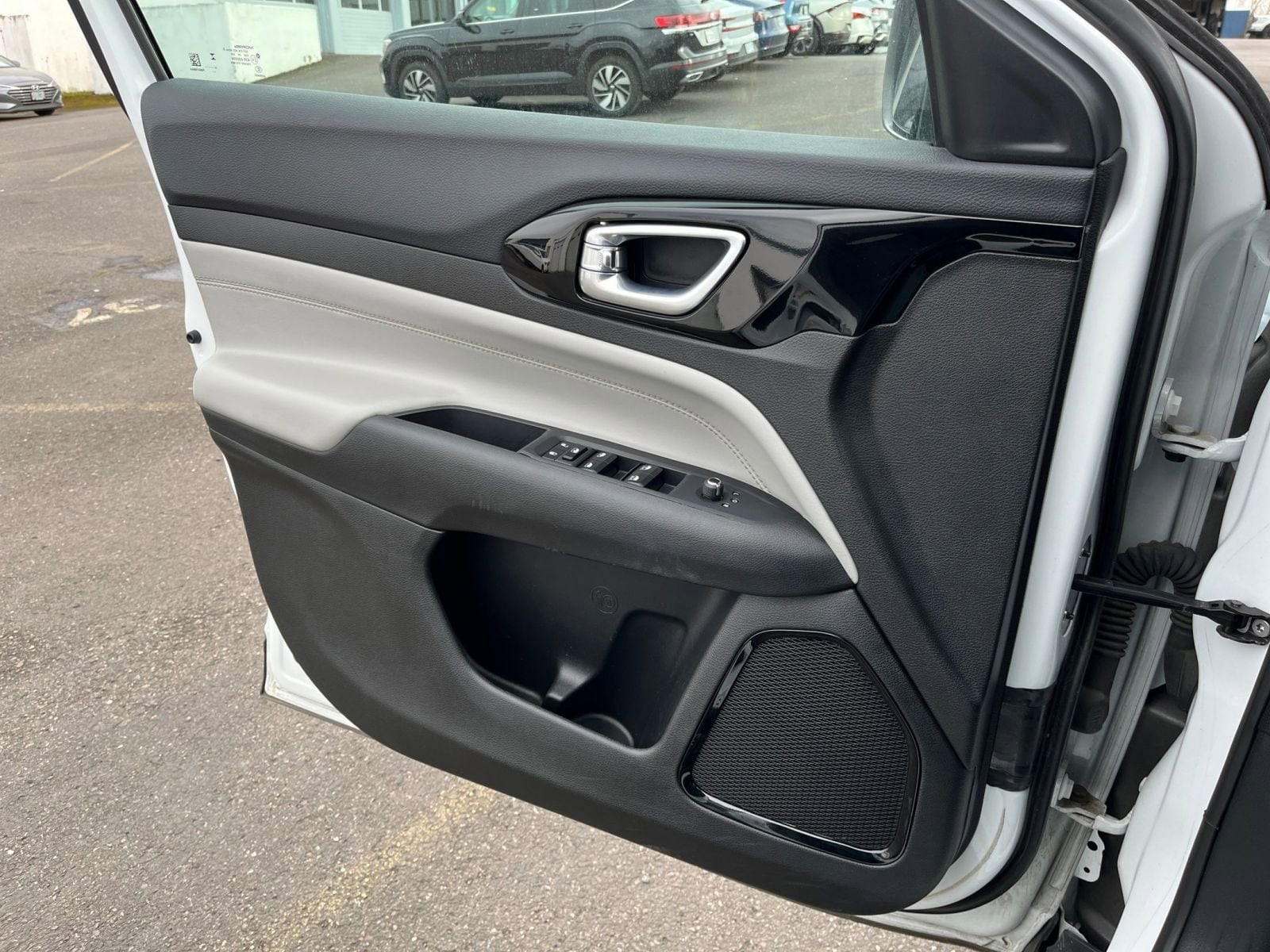 Thumbnail: 2025 Jeep Compass - 20