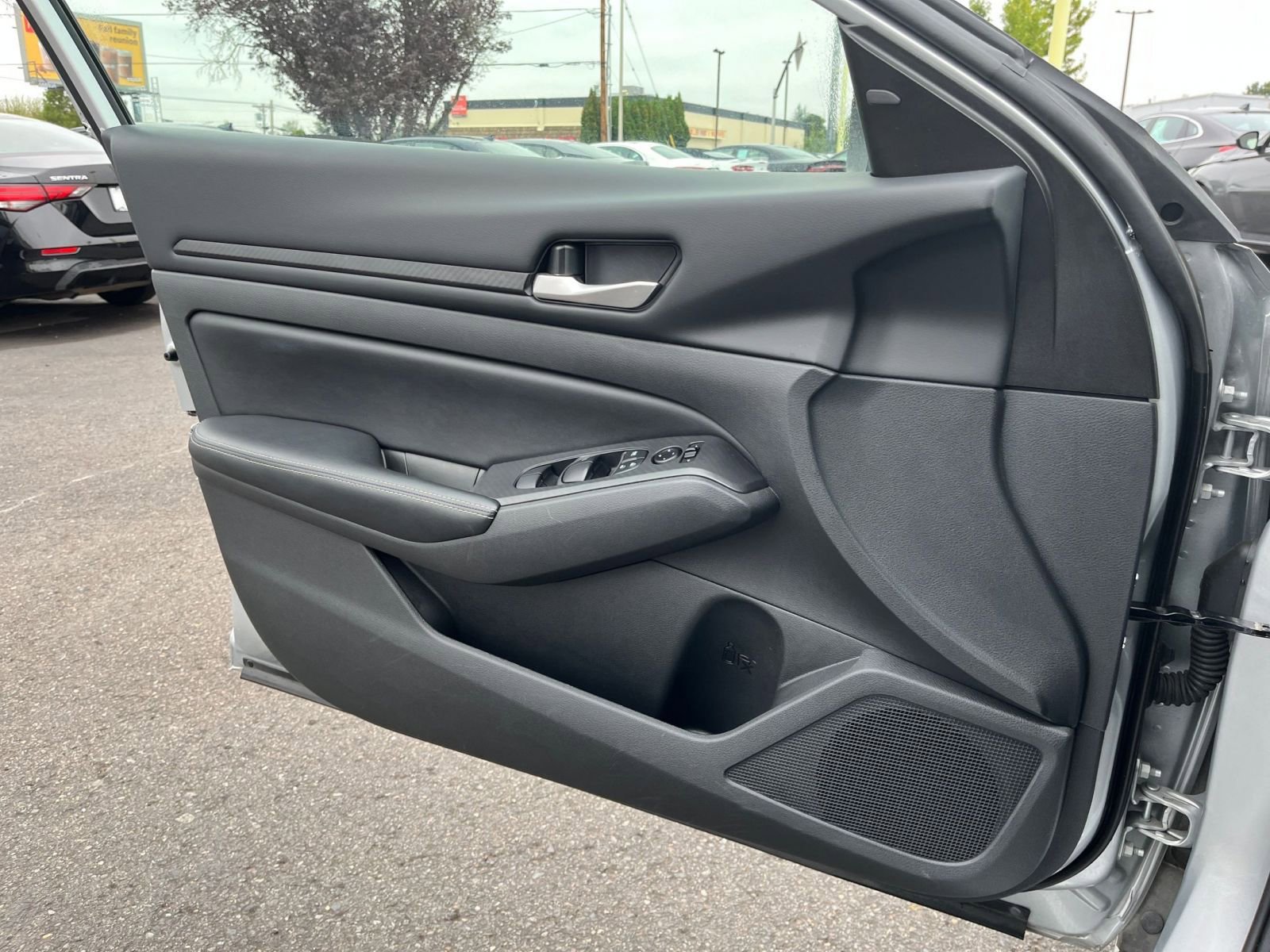 Thumbnail: 2024 Nissan Altima - 20