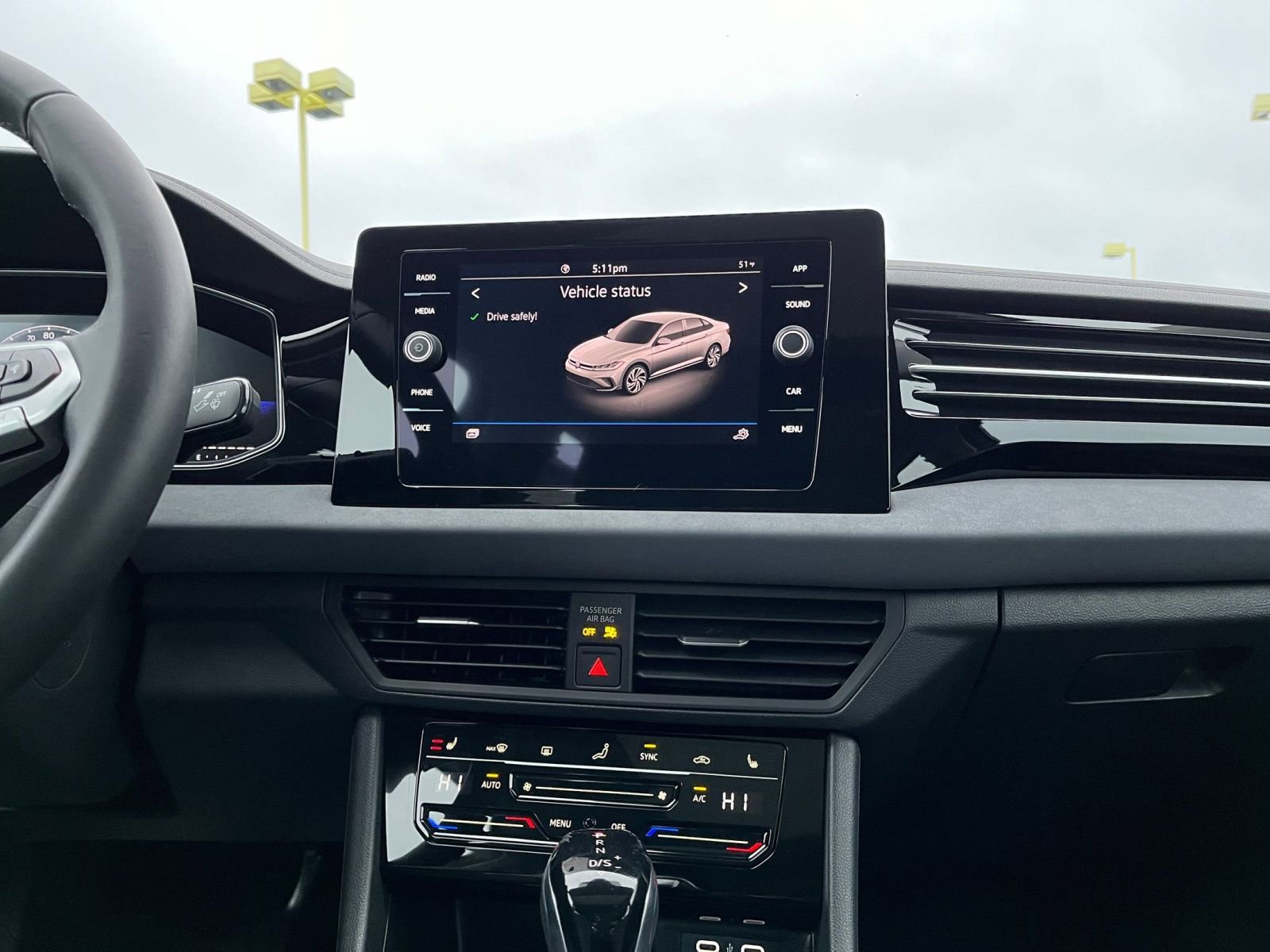 Thumbnail: 2025 Volkswagen Jetta - 21