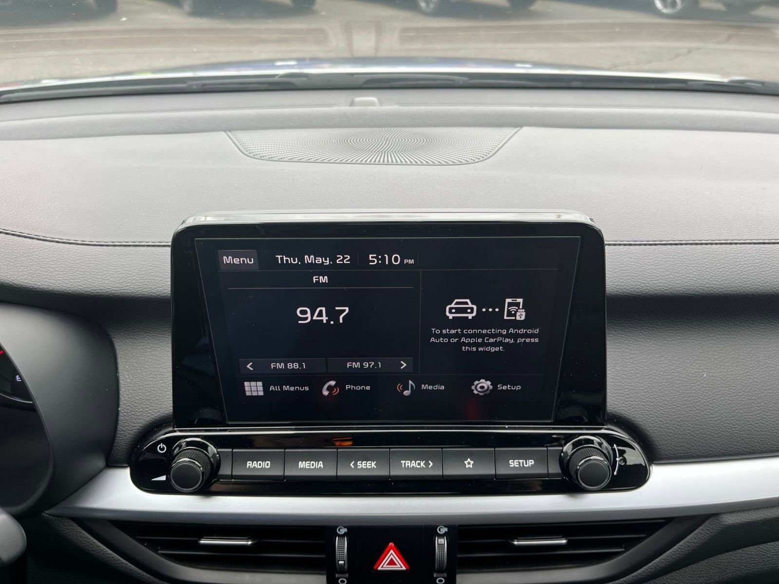Thumbnail: 2024 Kia Forte - 18