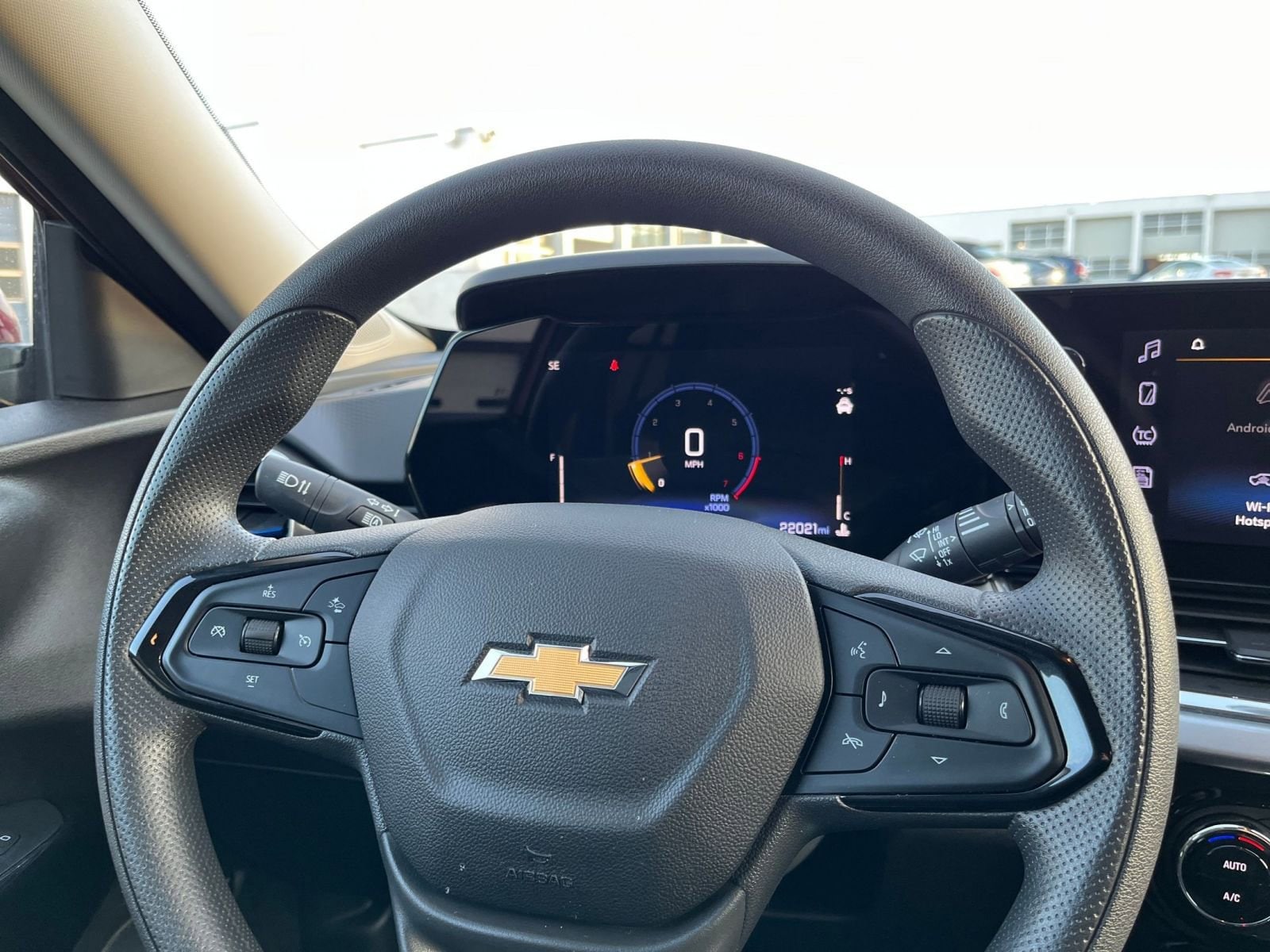 Thumbnail: 2025 Chevrolet Trax - 25