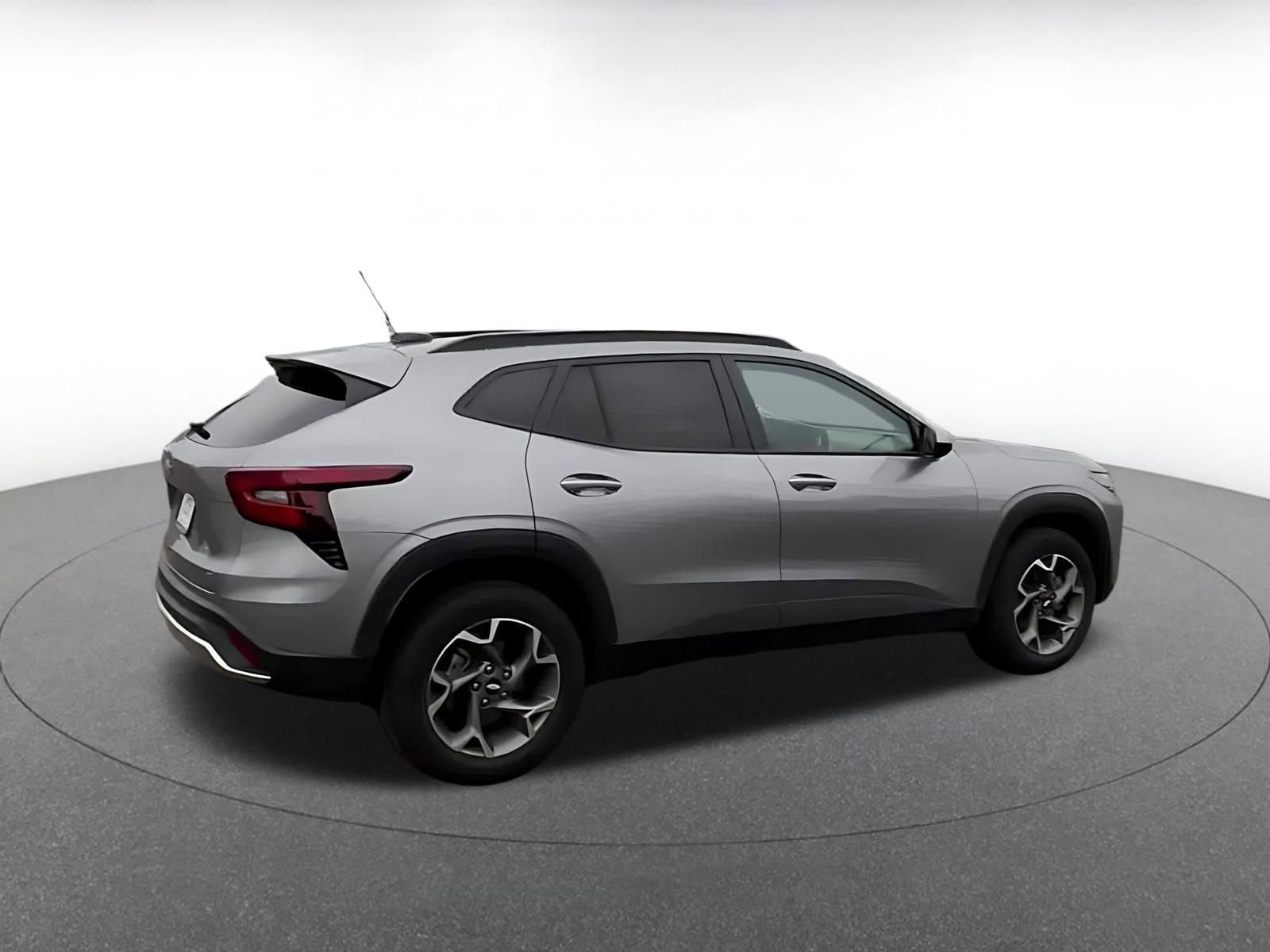 Thumbnail: 2025 Chevrolet Trax - 15