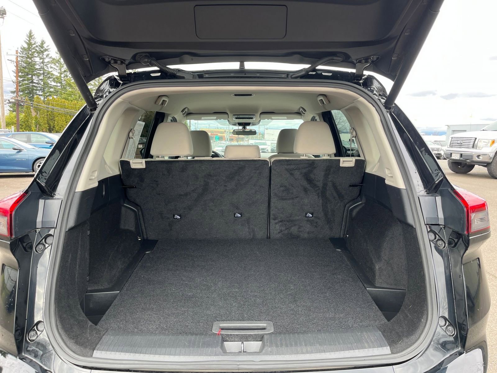 Thumbnail: 2025 Nissan Rogue - 33