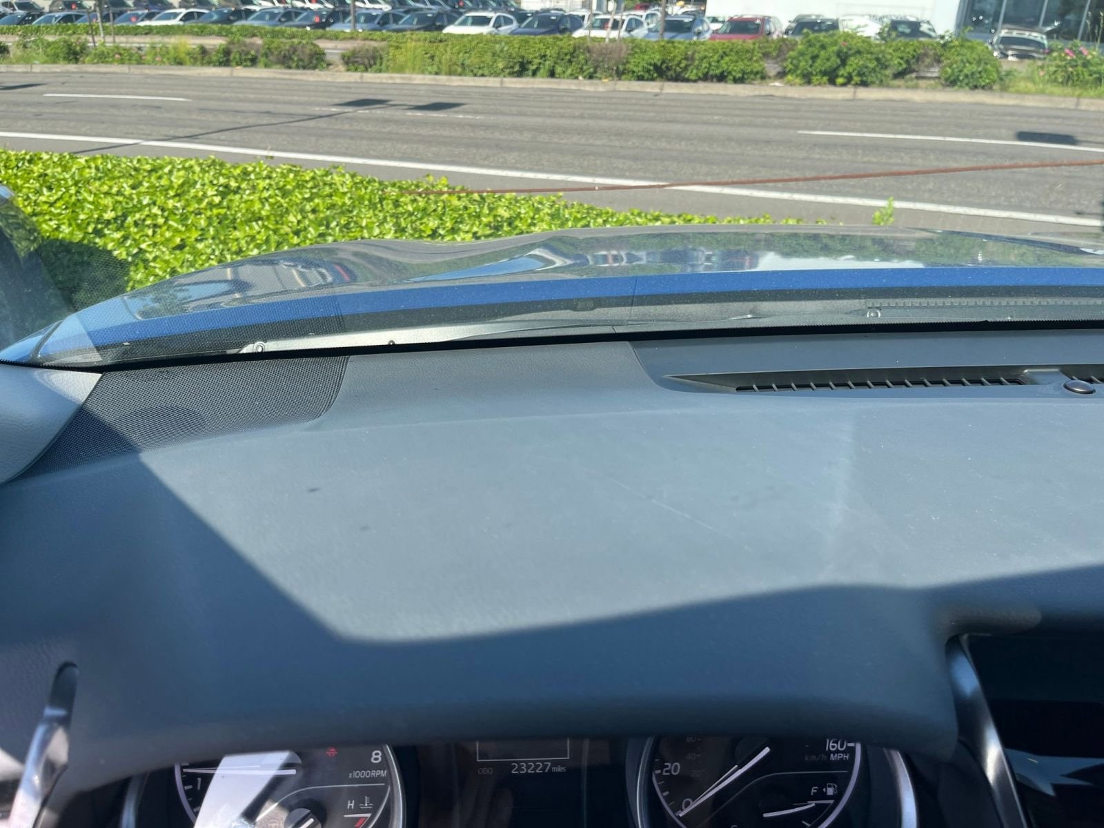 2024 Toyota Camry SE 33