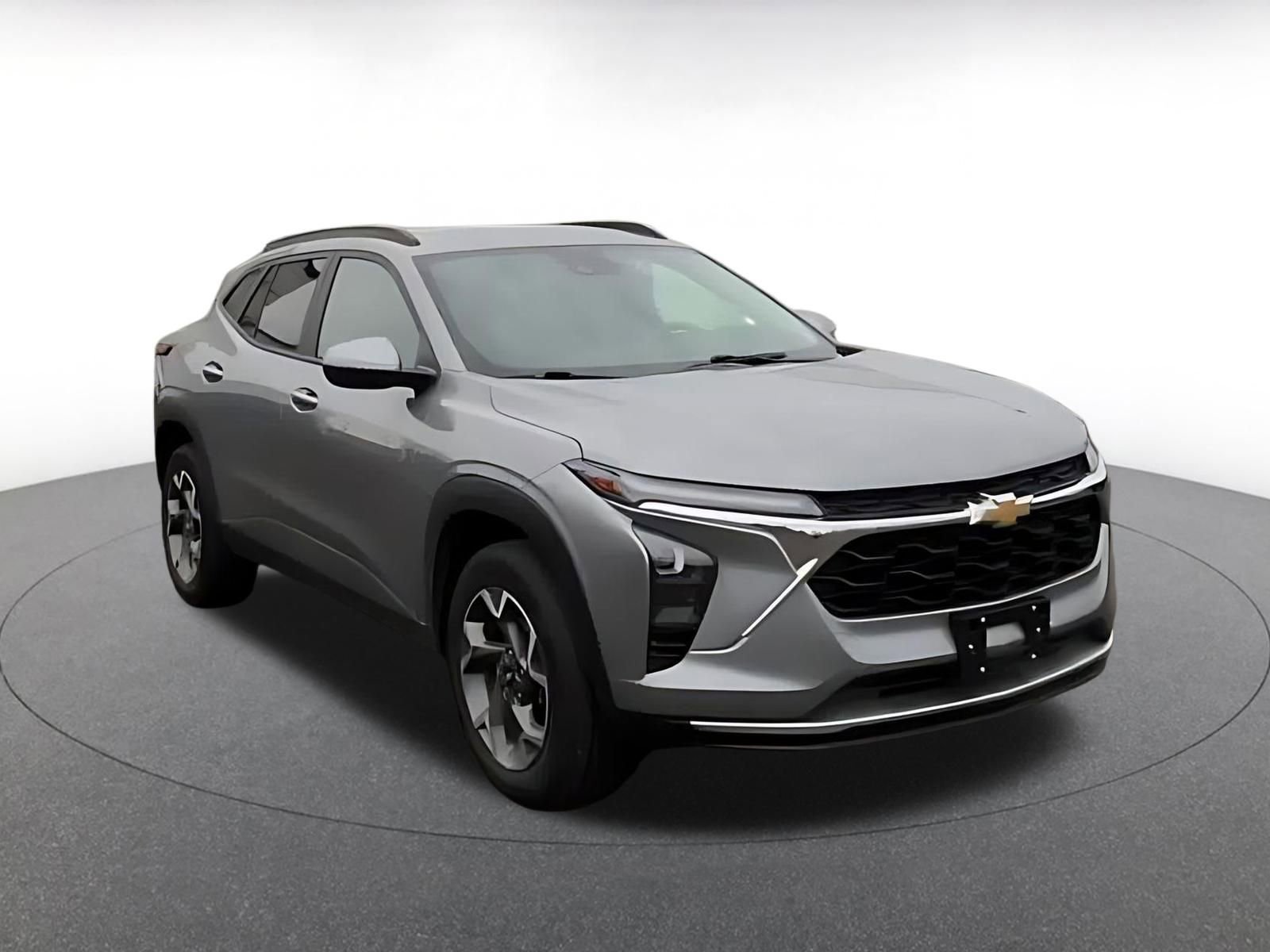 Thumbnail: 2025 Chevrolet Trax - 3