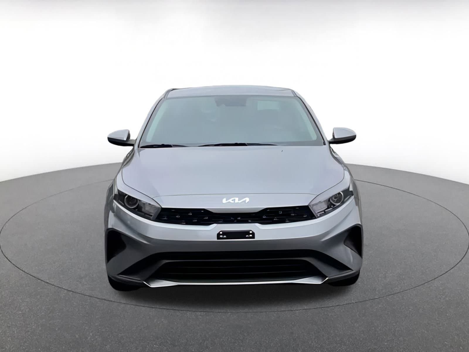 Thumbnail: 2024 Kia Forte - 4