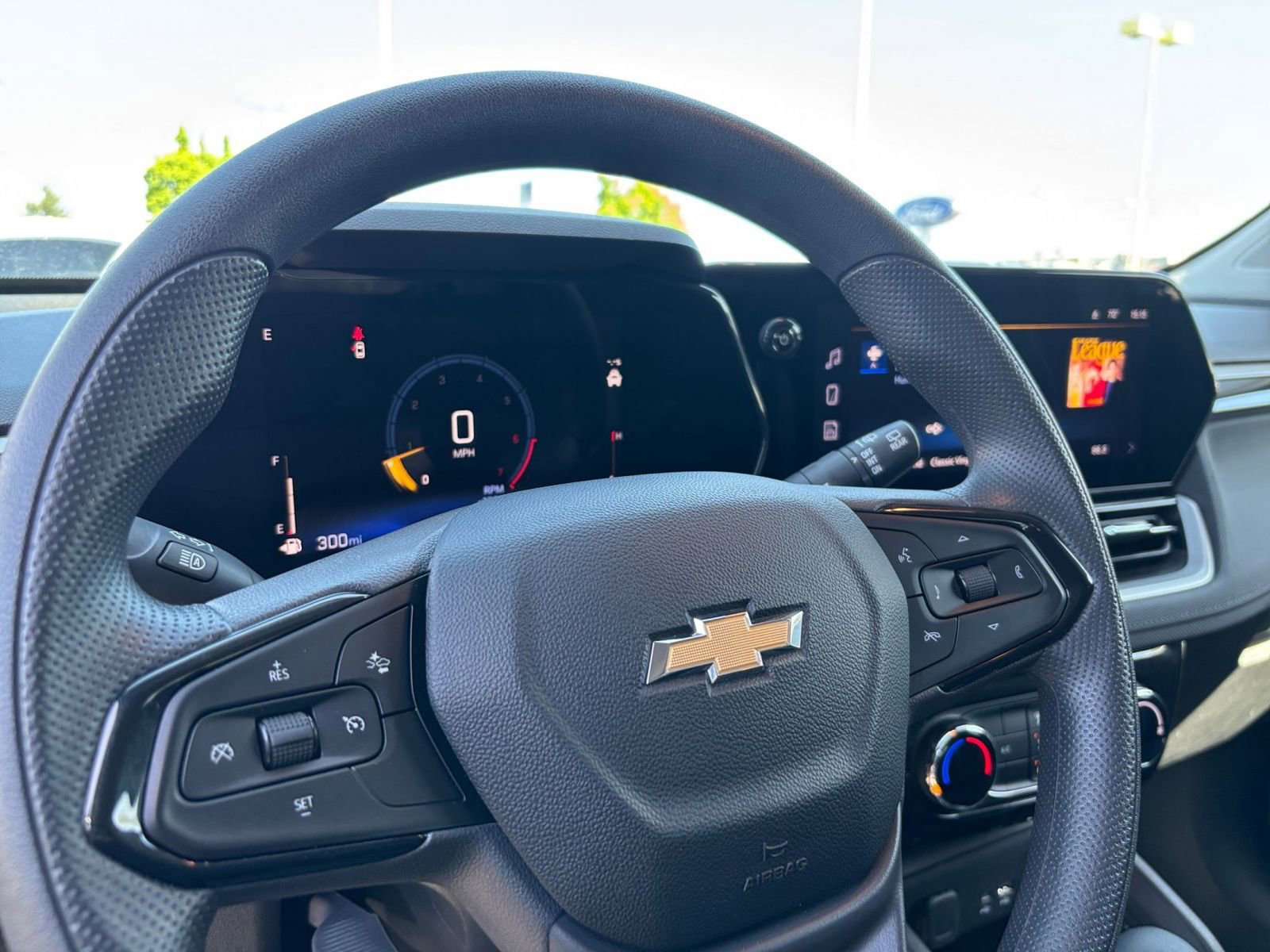 Thumbnail: 2025 Chevrolet TrailBlazer - 27