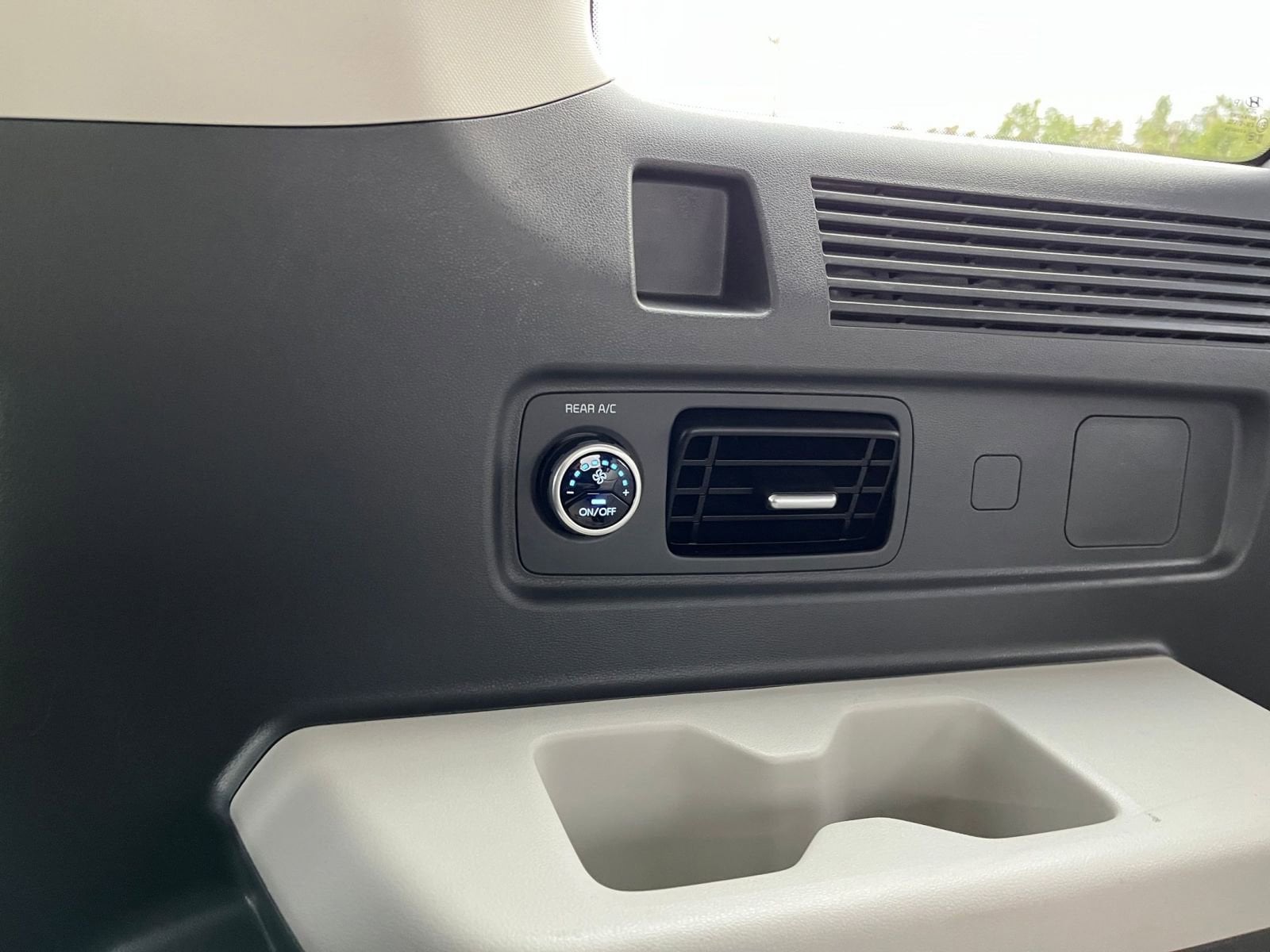 Thumbnail: 2025 Hyundai Santa Fe - 28