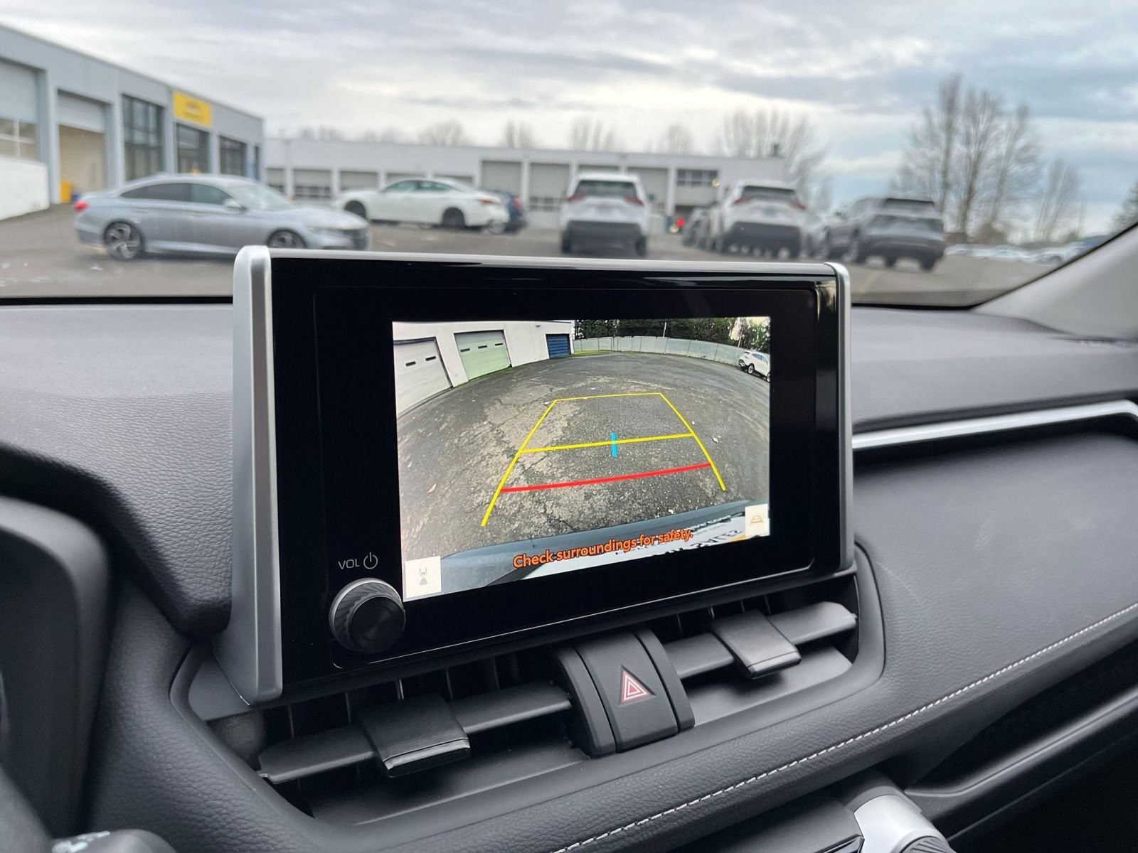 Thumbnail: 2025 Toyota RAV4 - 17