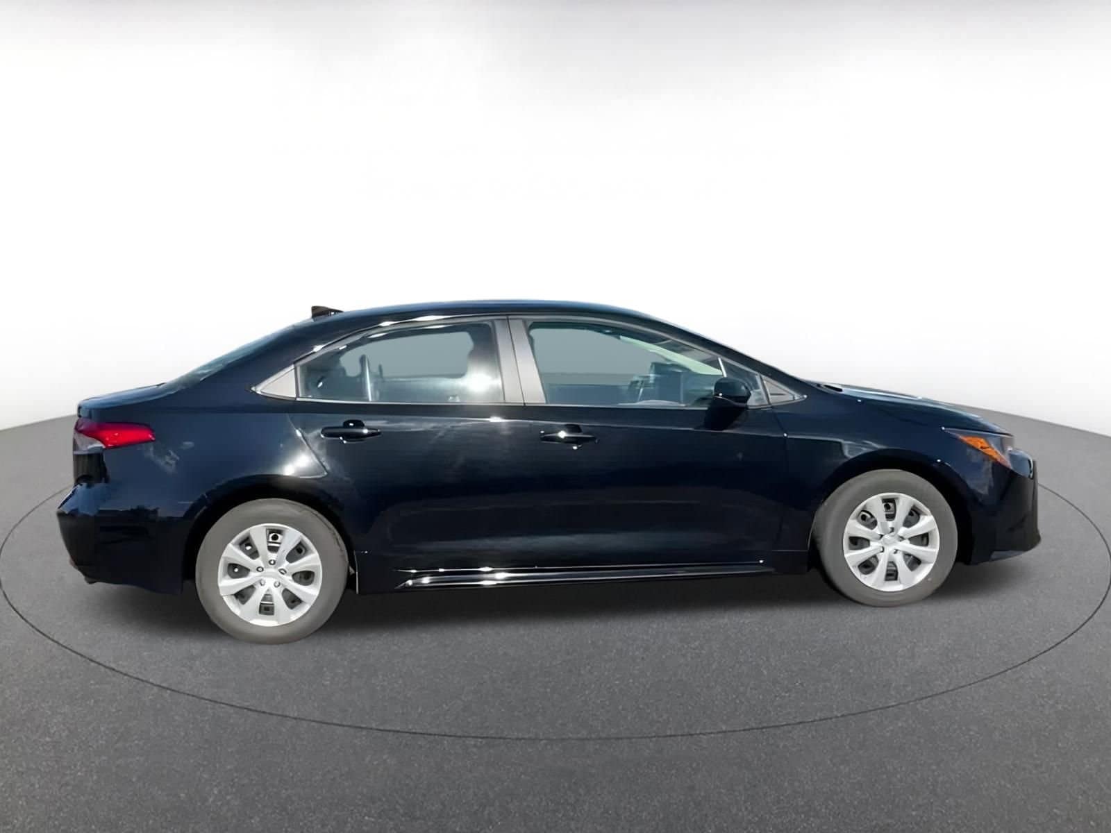 Thumbnail: 2024 Toyota Corolla - 8