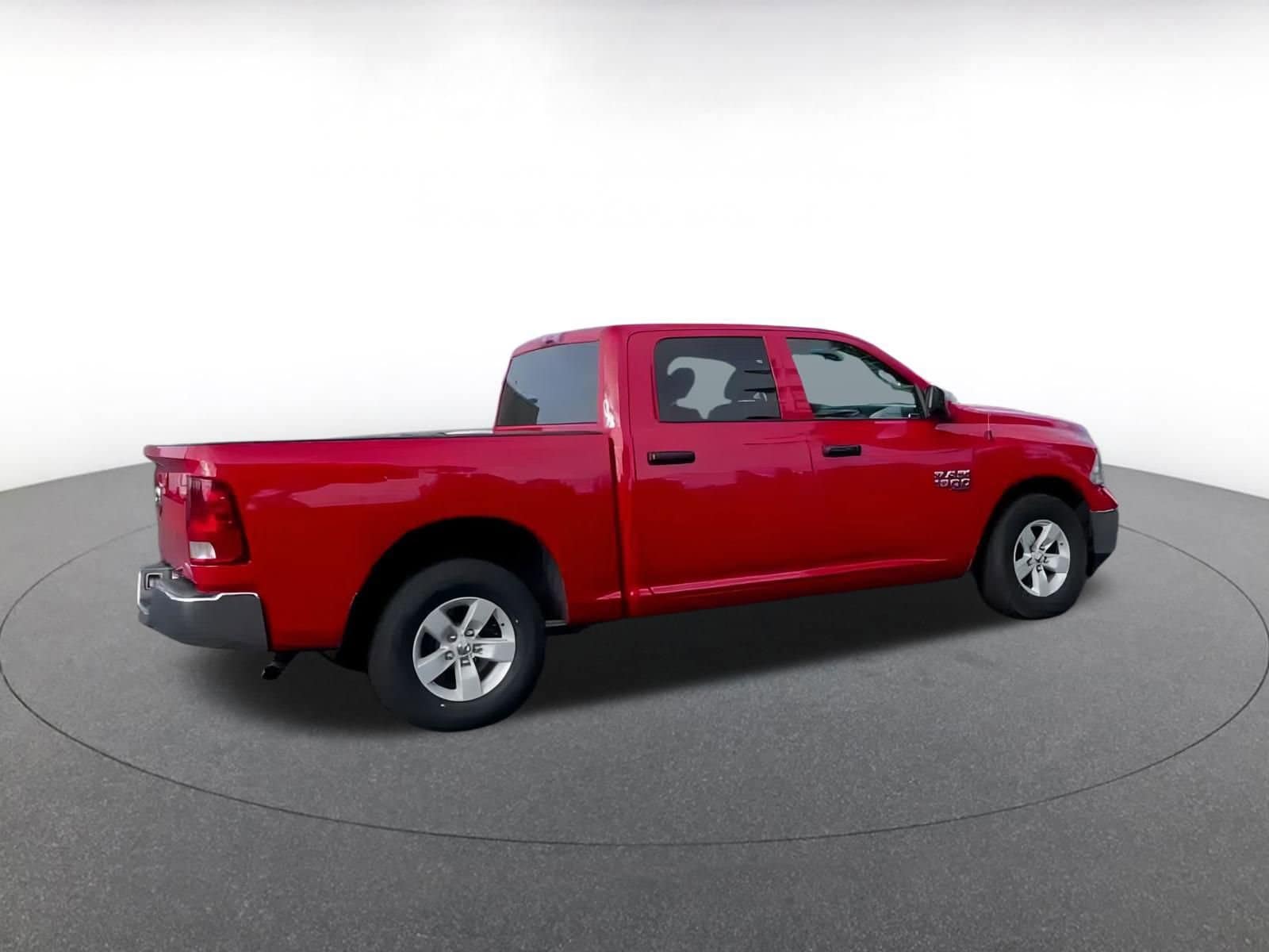 Thumbnail: 2022 RAM 1500 Classic - 10