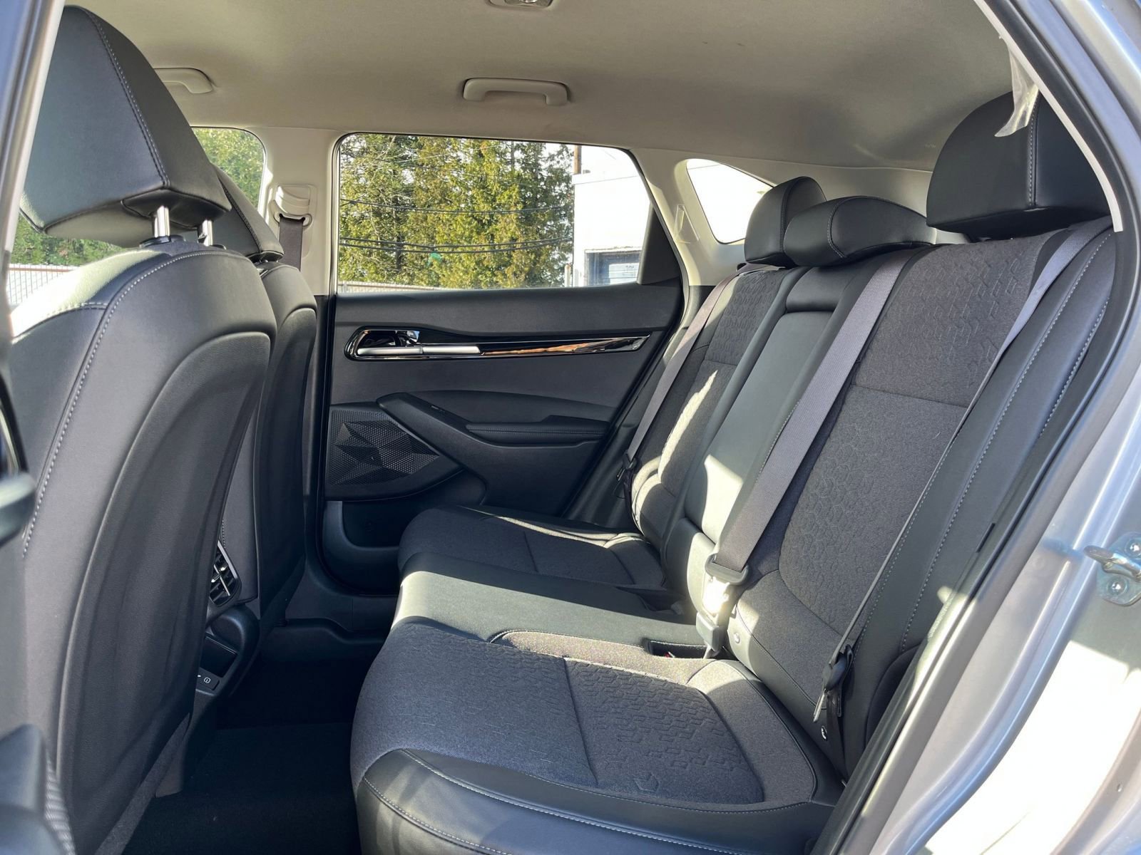 Thumbnail: 2025 Kia Seltos - 27