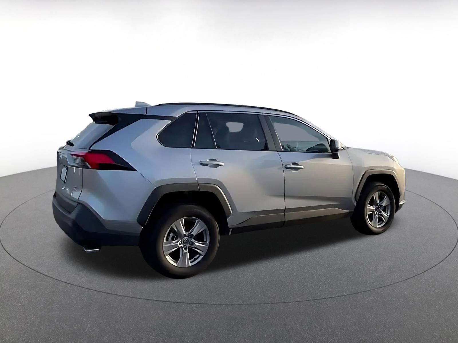 Thumbnail: 2025 Toyota RAV4 - 15