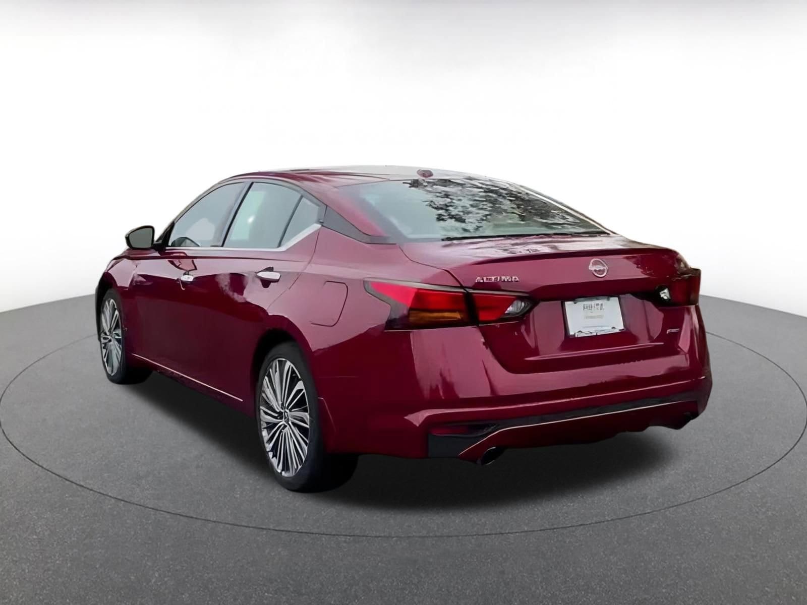 Thumbnail: 2024 Nissan Altima - 14