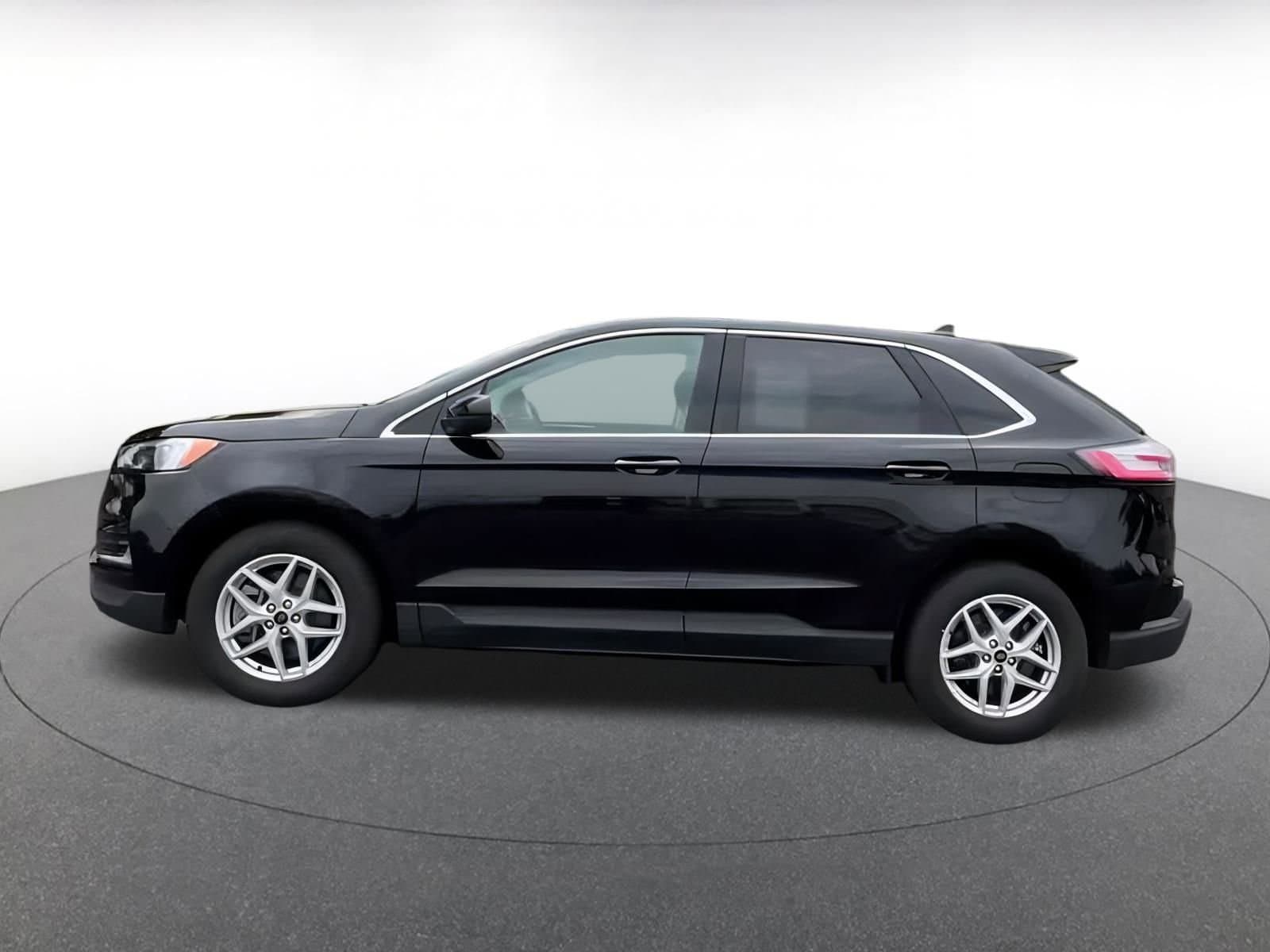 Thumbnail: 2024 Ford Edge - 10