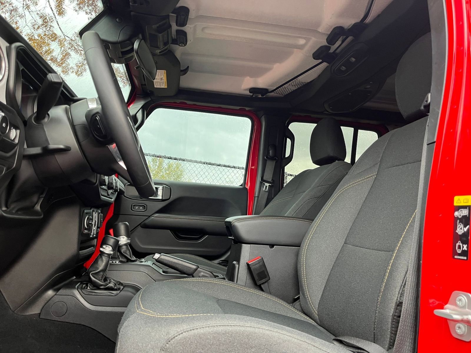 Thumbnail: 2025 Jeep Wrangler - 25