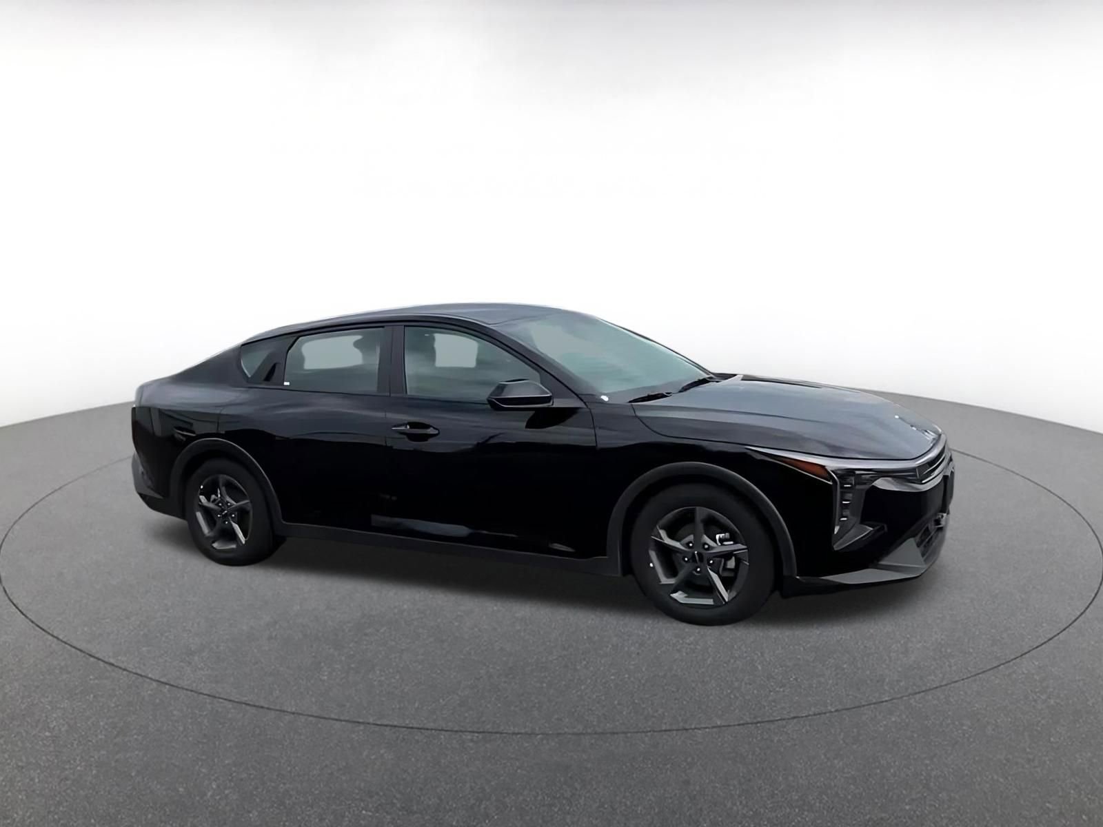 Thumbnail: 2025 Kia K4 - 2