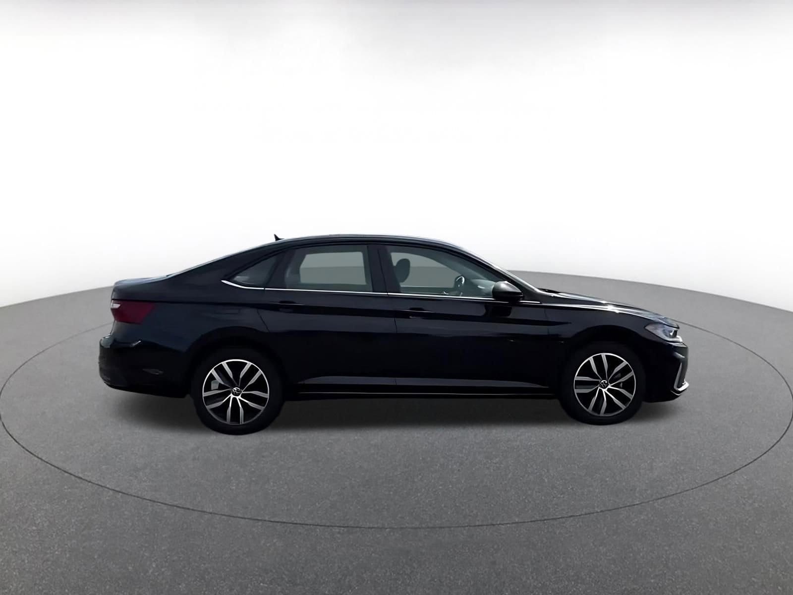 Thumbnail: 2025 Volkswagen Jetta - 15