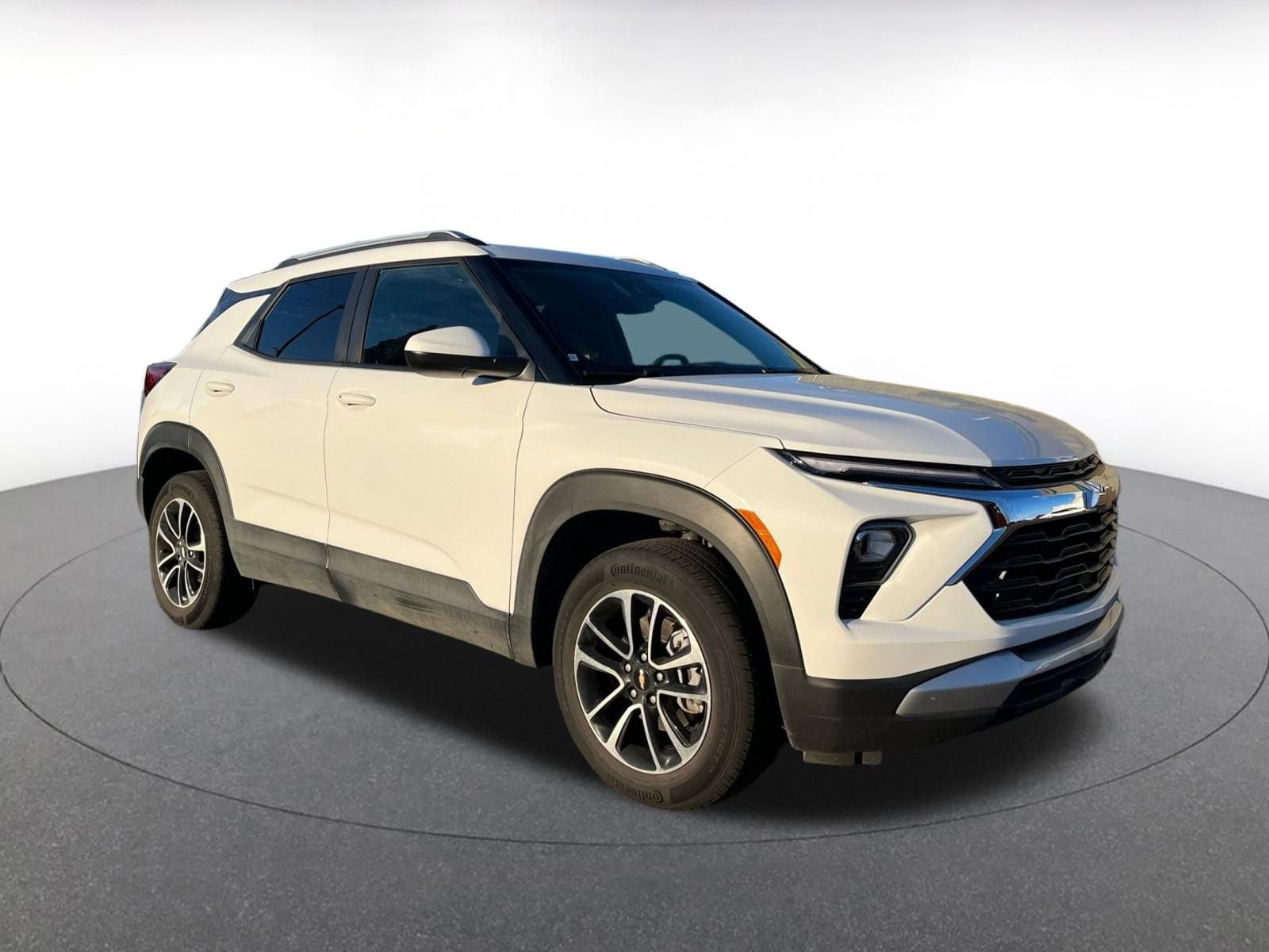 Thumbnail: 2025 Chevrolet TrailBlazer - 1