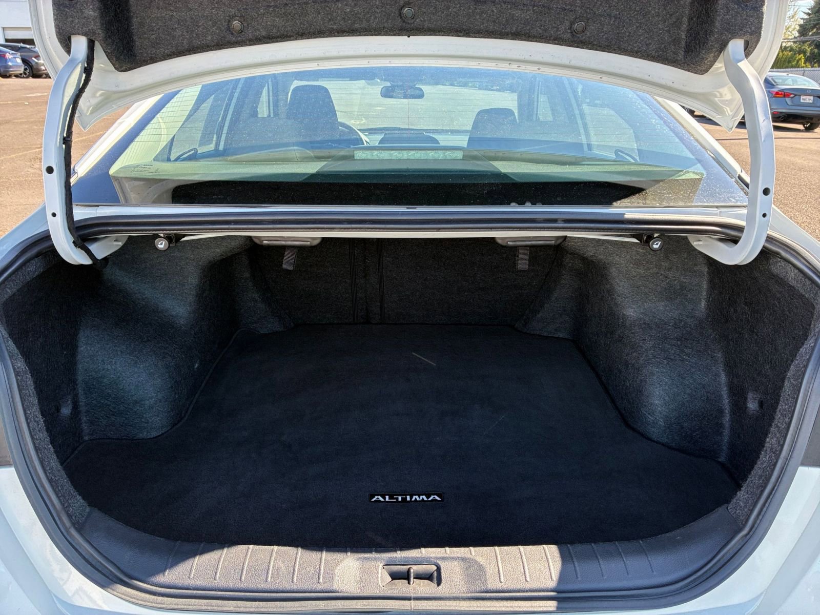 Thumbnail: 2025 Nissan Altima - 31