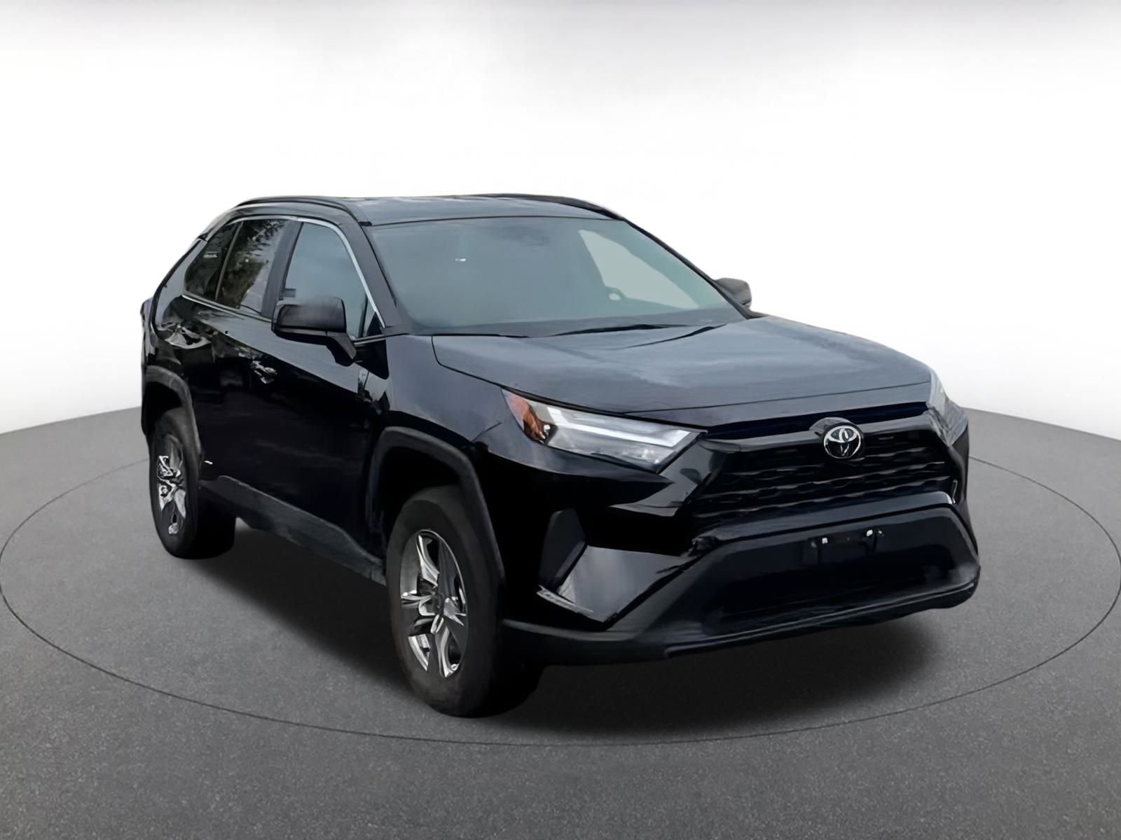 Thumbnail: 2025 Toyota RAV4 - 3