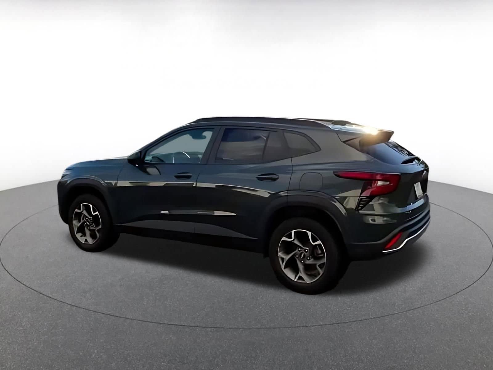 Thumbnail: 2025 Chevrolet Trax - 16