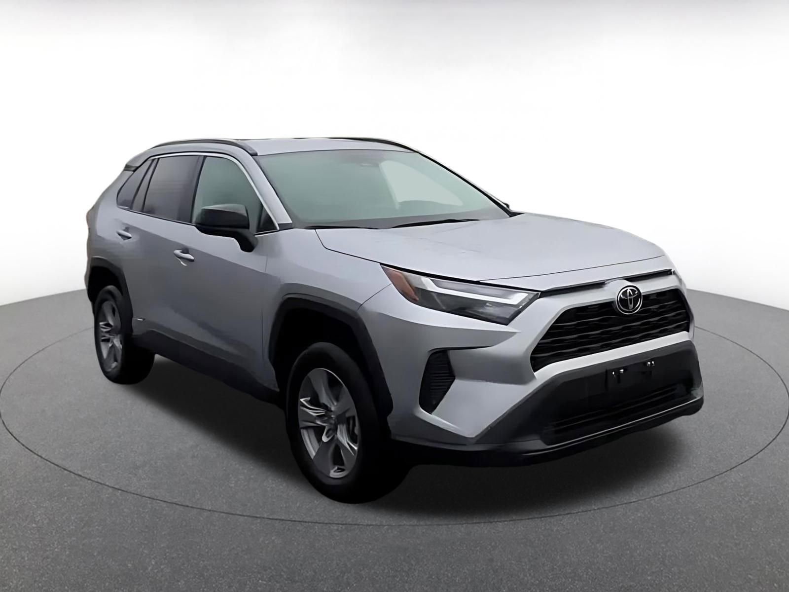 Thumbnail: 2025 Toyota RAV4 - 3