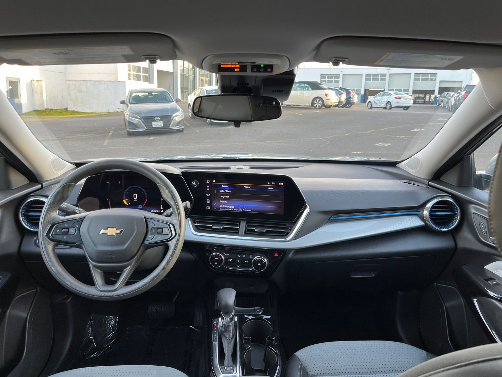 Thumbnail: 2025 Chevrolet Trax - 31