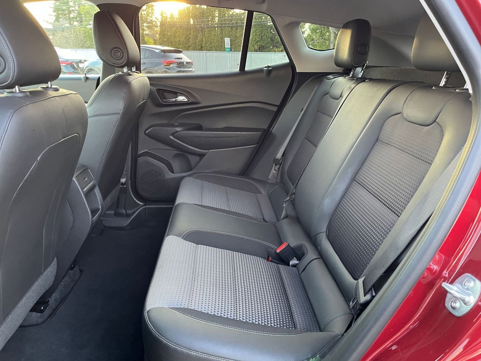 Thumbnail: 2025 Chevrolet Trax - 23