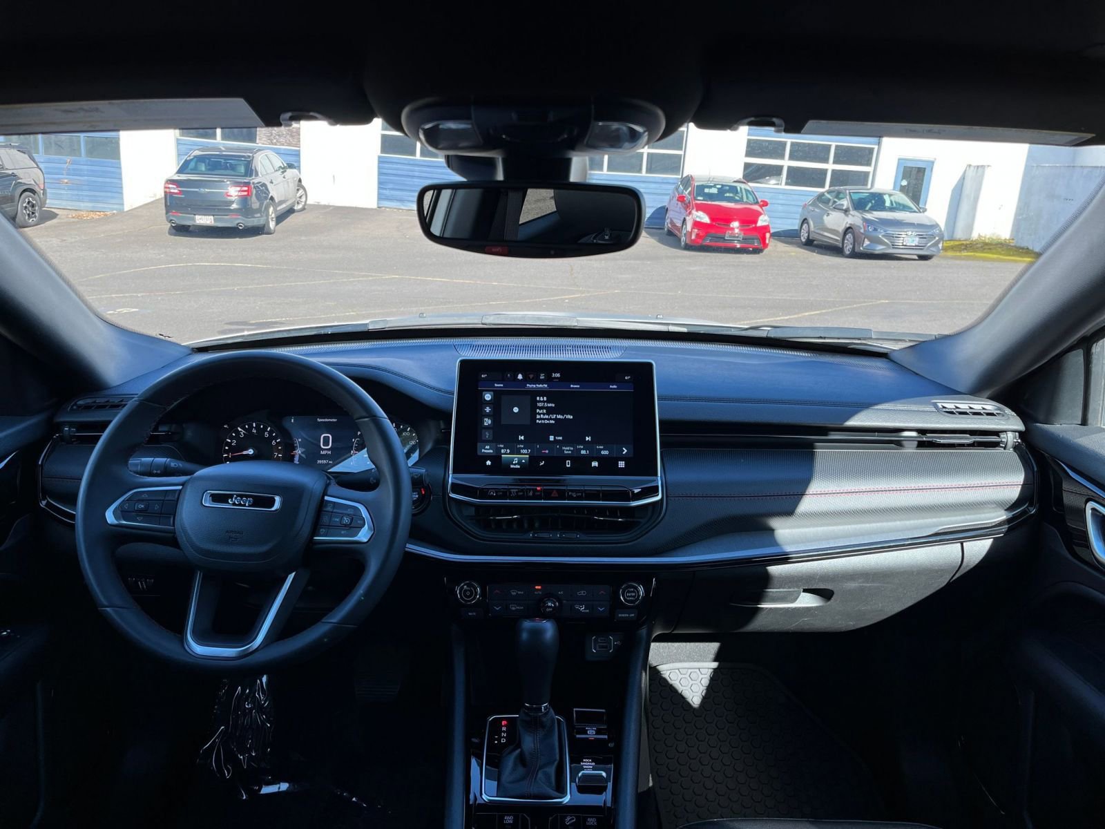 Thumbnail: 2025 Jeep Compass - 33