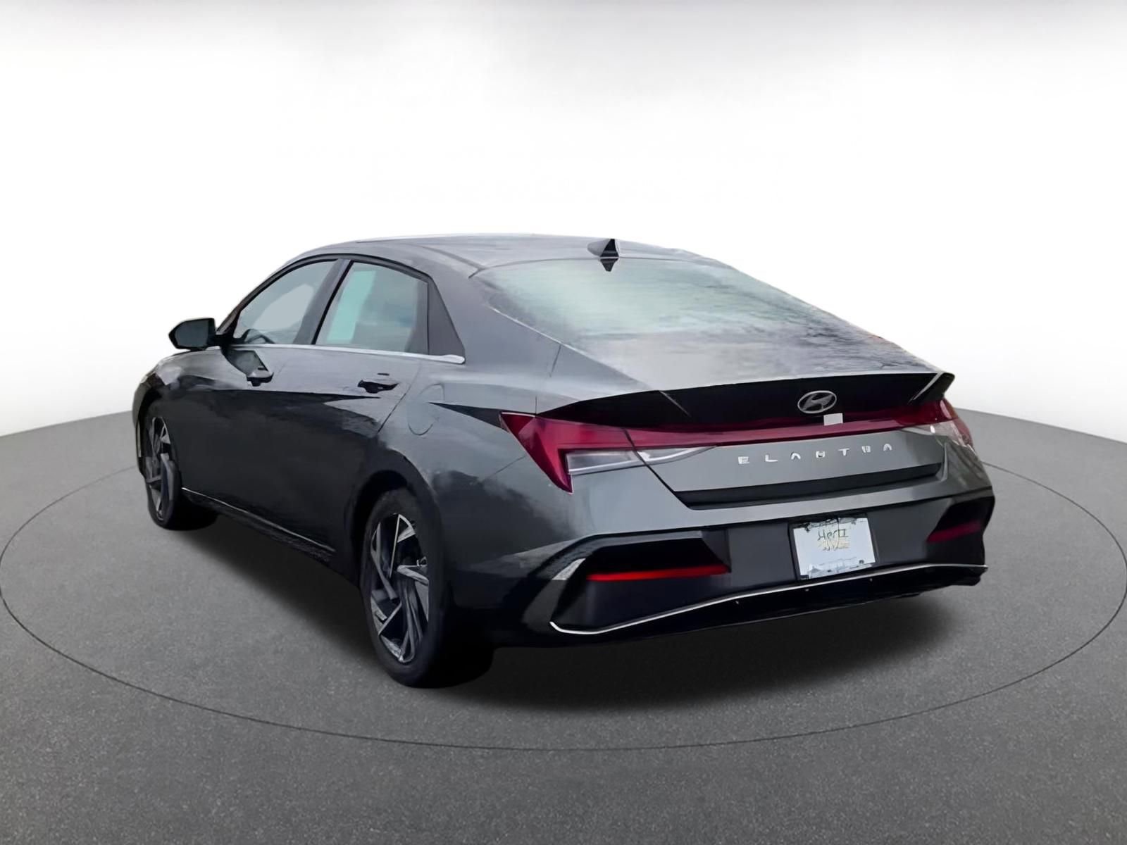 Thumbnail: 2025 Hyundai Elantra - 12