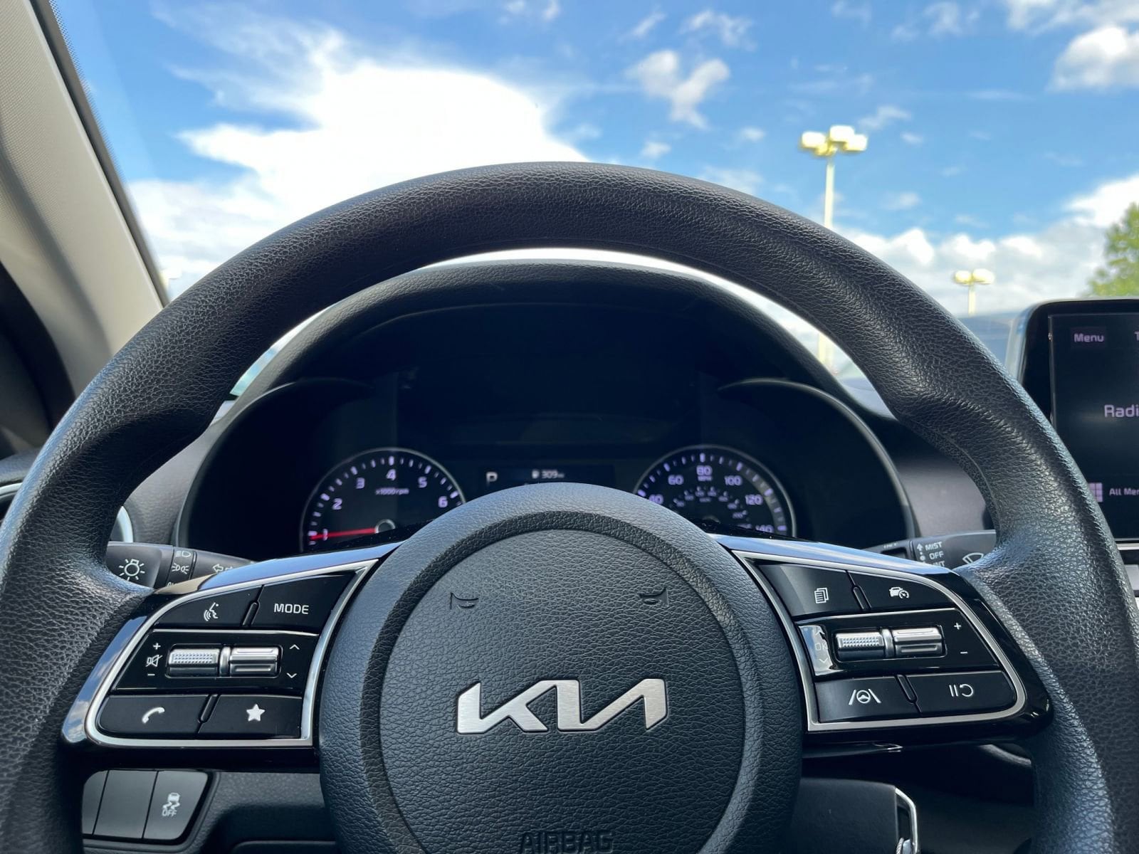 Thumbnail: 2024 Kia Forte - 27
