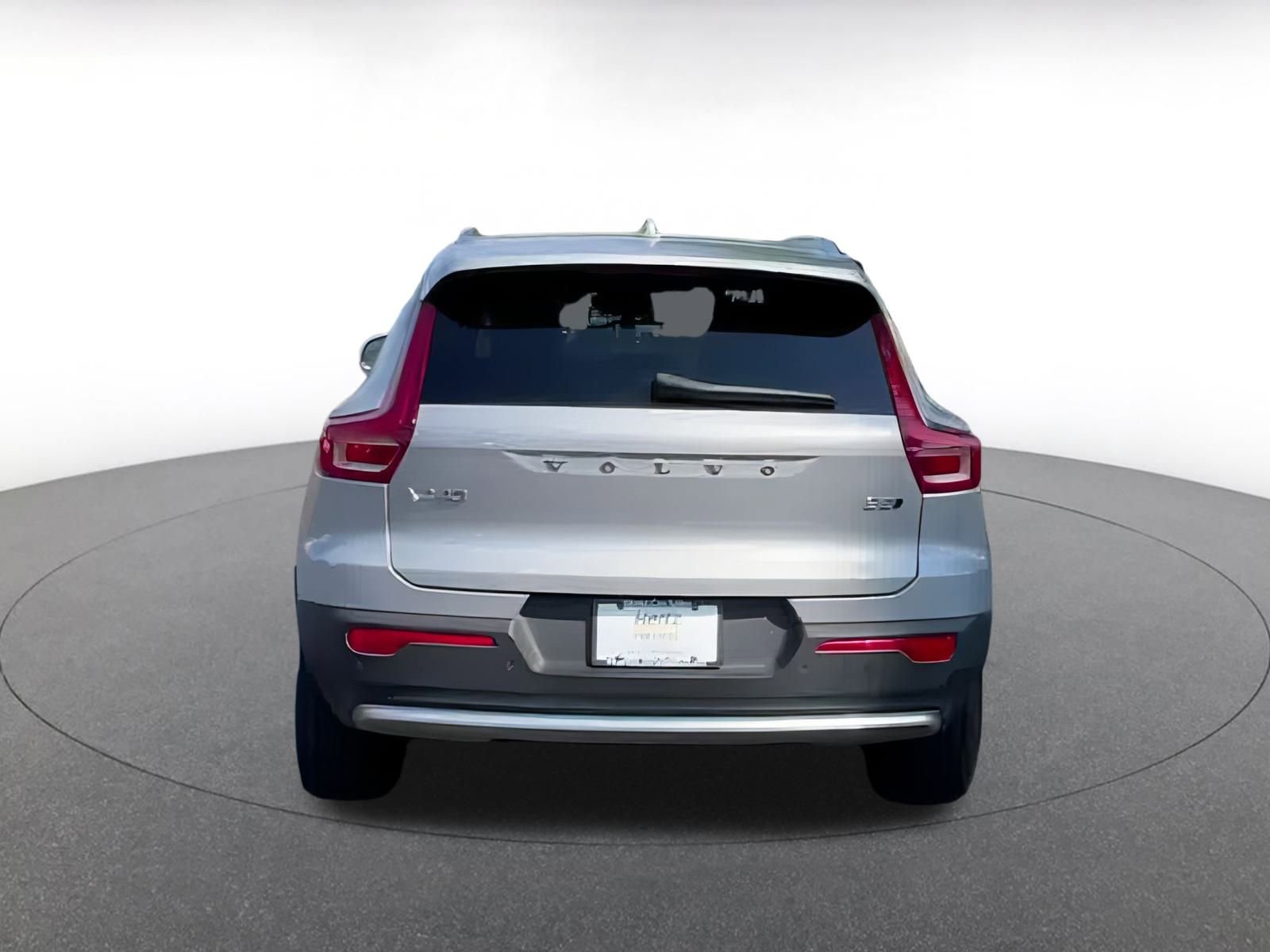 Thumbnail: 2024 Volvo XC40 - 12