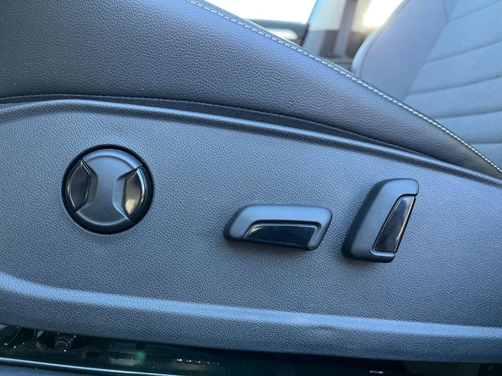 Thumbnail: 2025 Volkswagen Jetta - 23