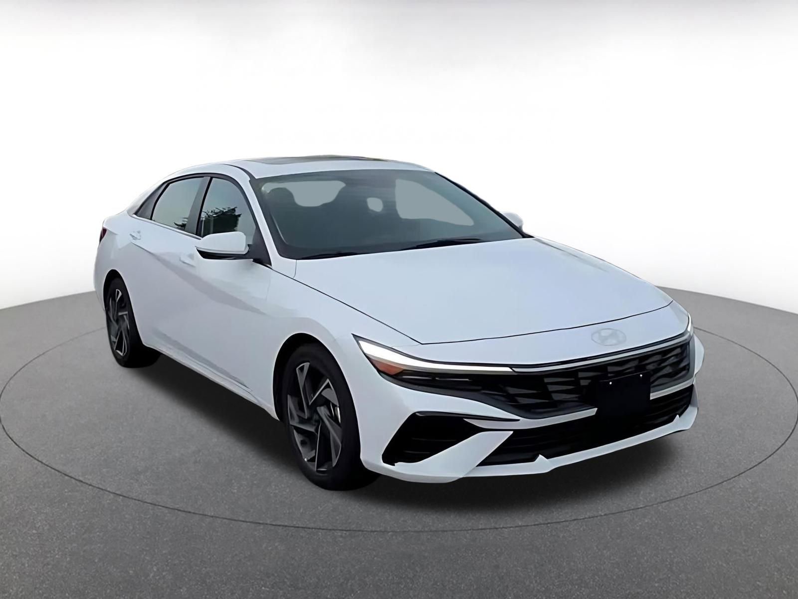 Thumbnail: 2025 Hyundai Elantra - 3