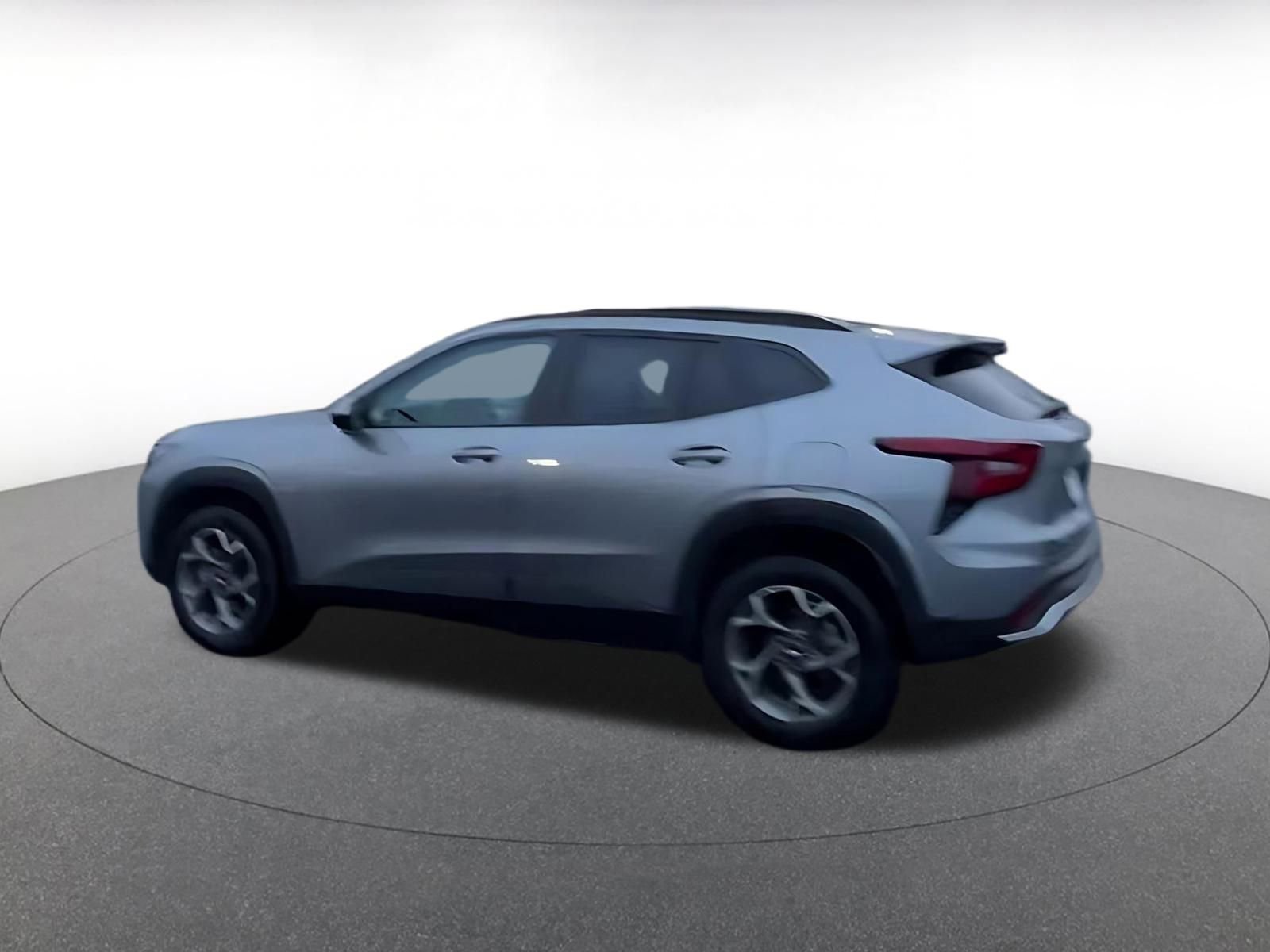 Thumbnail: 2025 Chevrolet Trax - 4