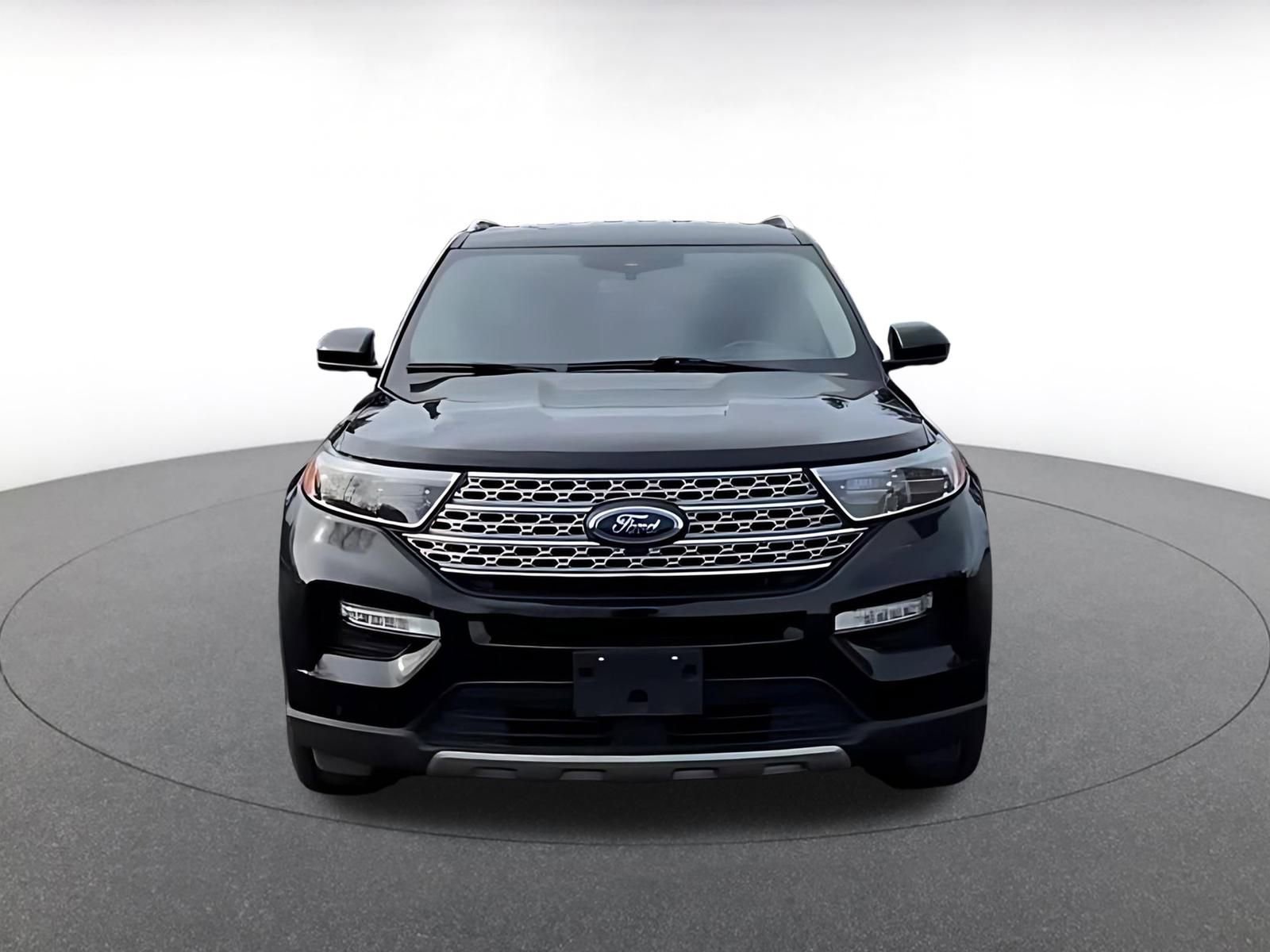 Thumbnail: 2023 Ford Explorer - 3